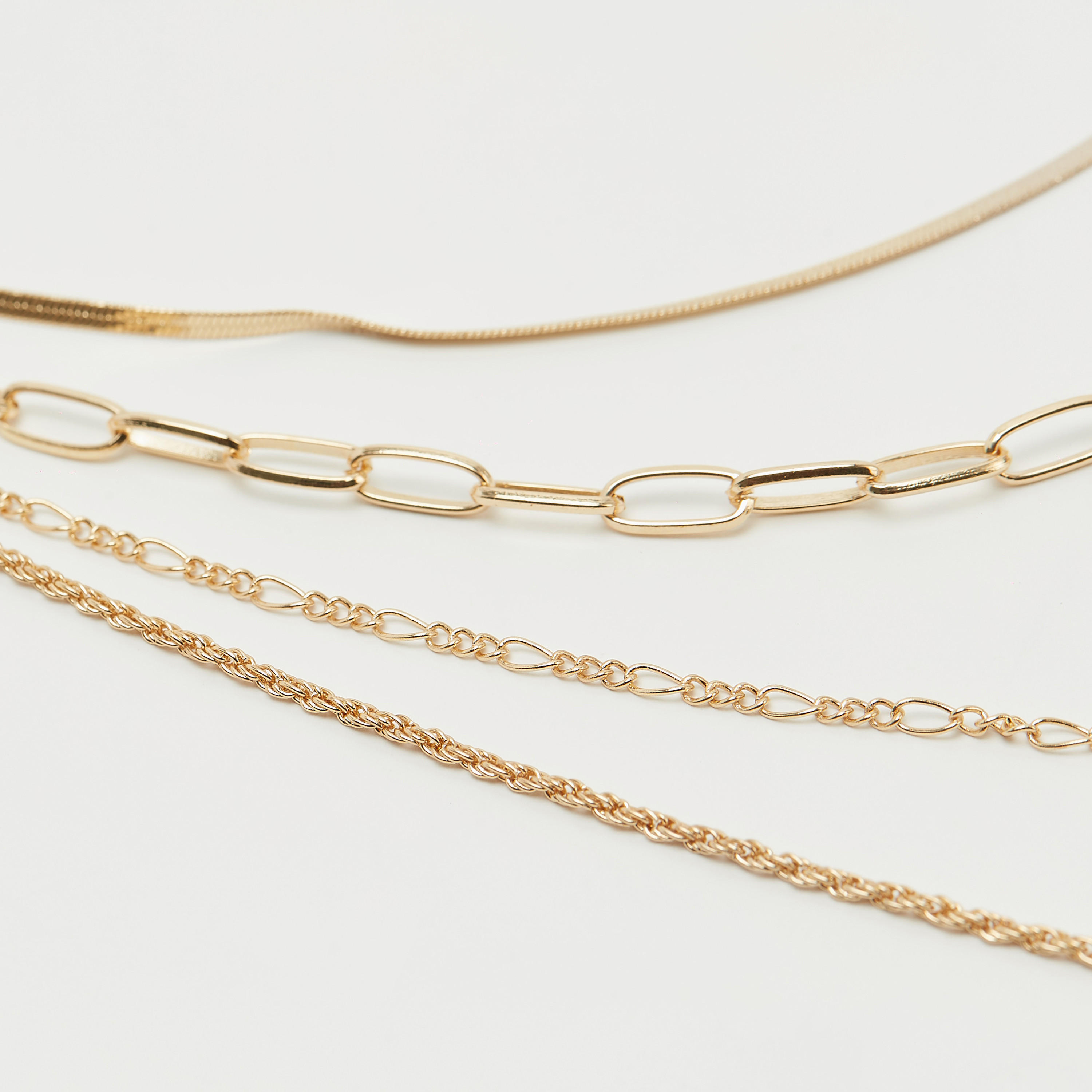 عقد سلسلة بطبقات ودلايات ومشبك إغلاق-women-watchesandjewellery-jewellery-necklacesandpendants-image-3