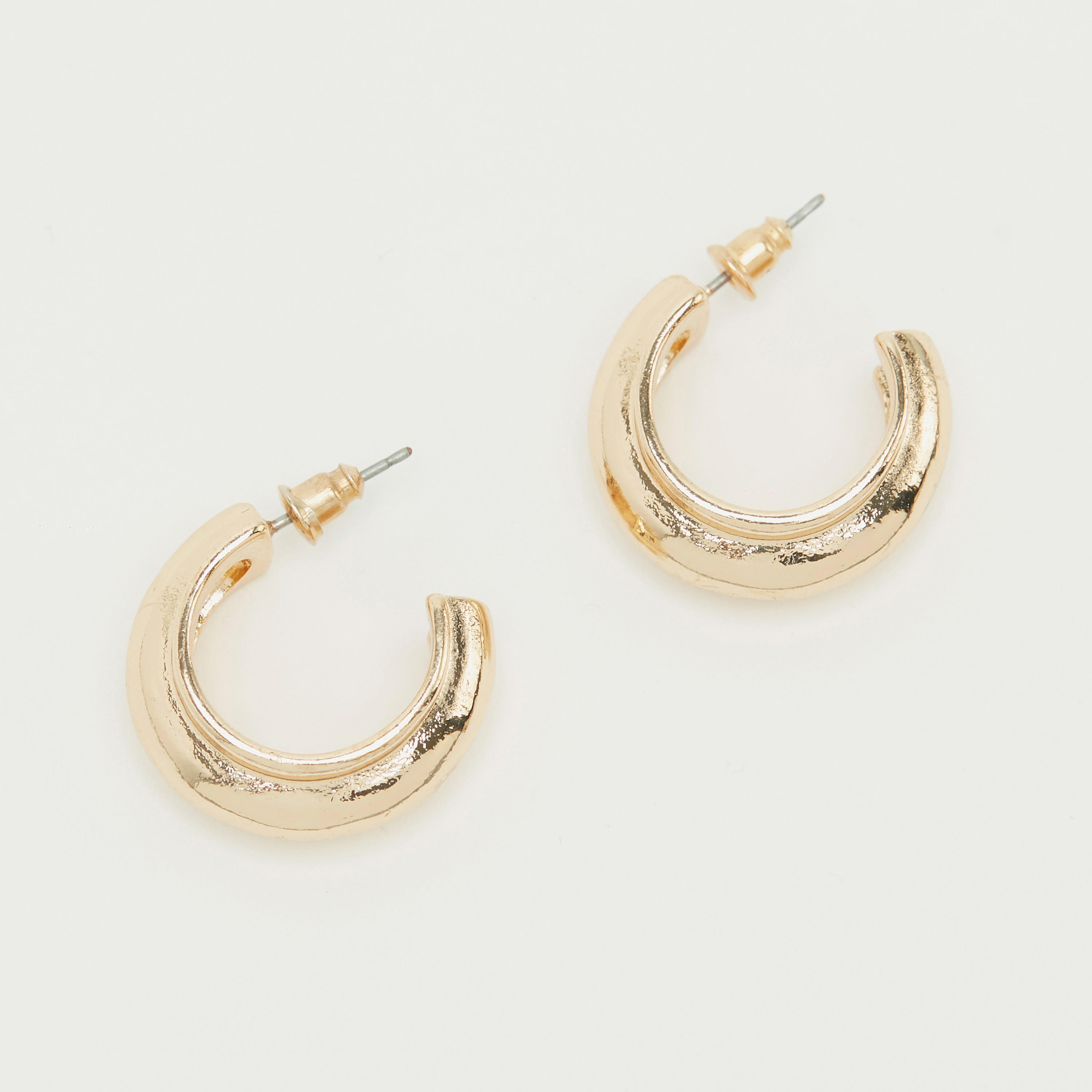 Metallic Stud Earrings with Pushback Closure-women-watchesandjewellery-jewellery-earrings-image-4