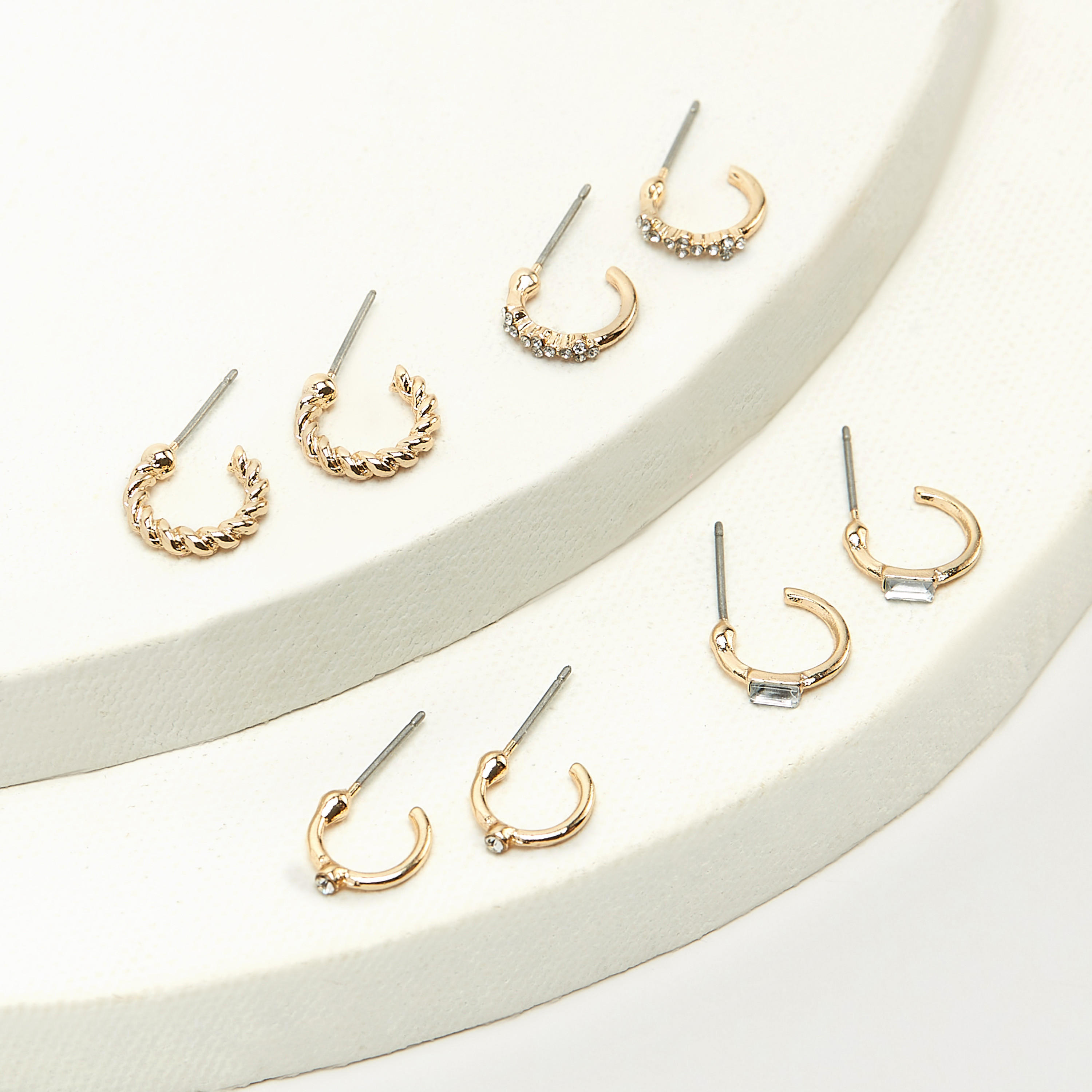 حلق مرصّع بتزيينات ومكبس إغلاق خلفي - طقم من 4 زوجا-women-watchesandjewellery-jewellery-earrings-image-2
