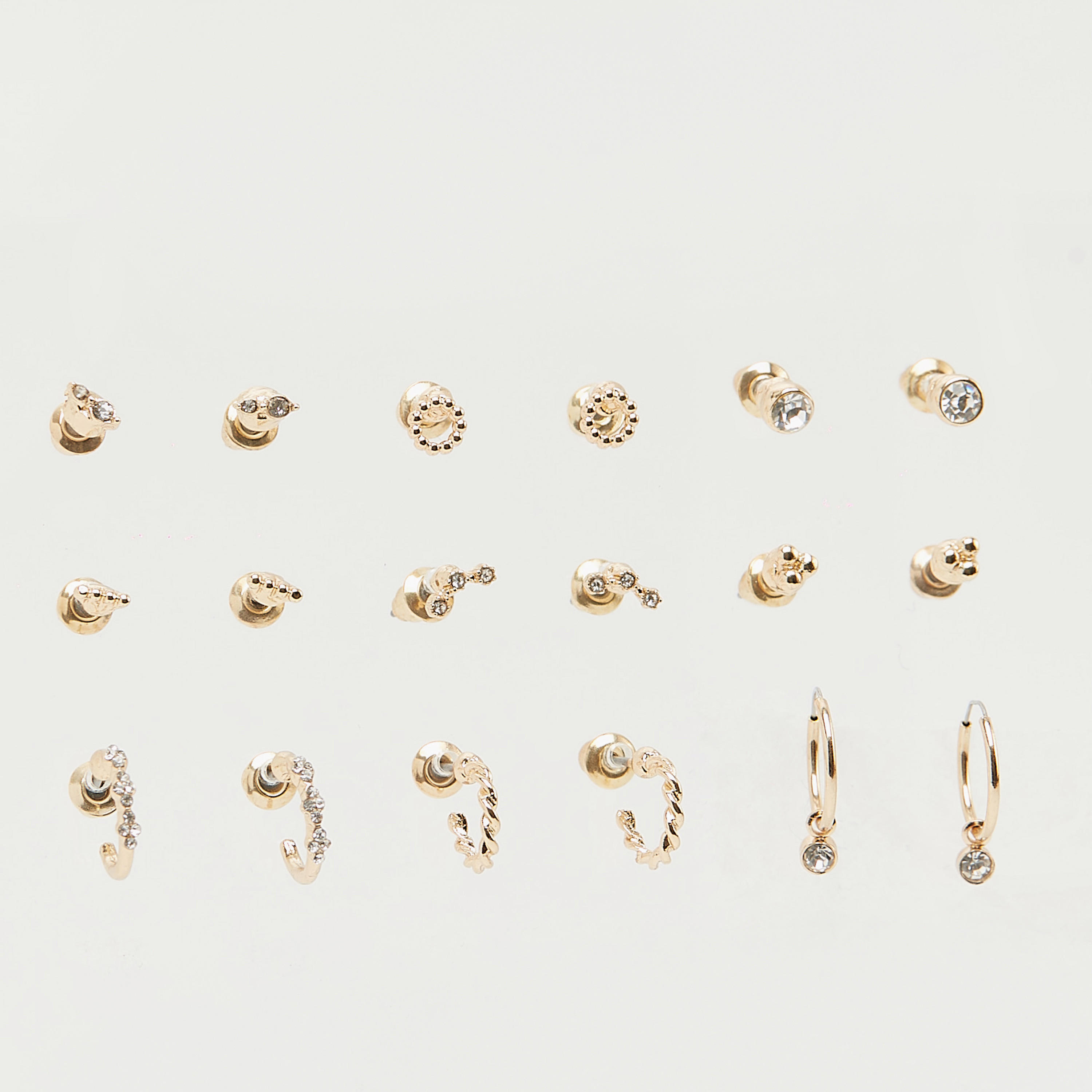 حلقان بتزيينات متنوّعة ومكبس إغلاق خلفي - طقم من 9-women-watchesandjewellery-jewellery-earrings-image-1