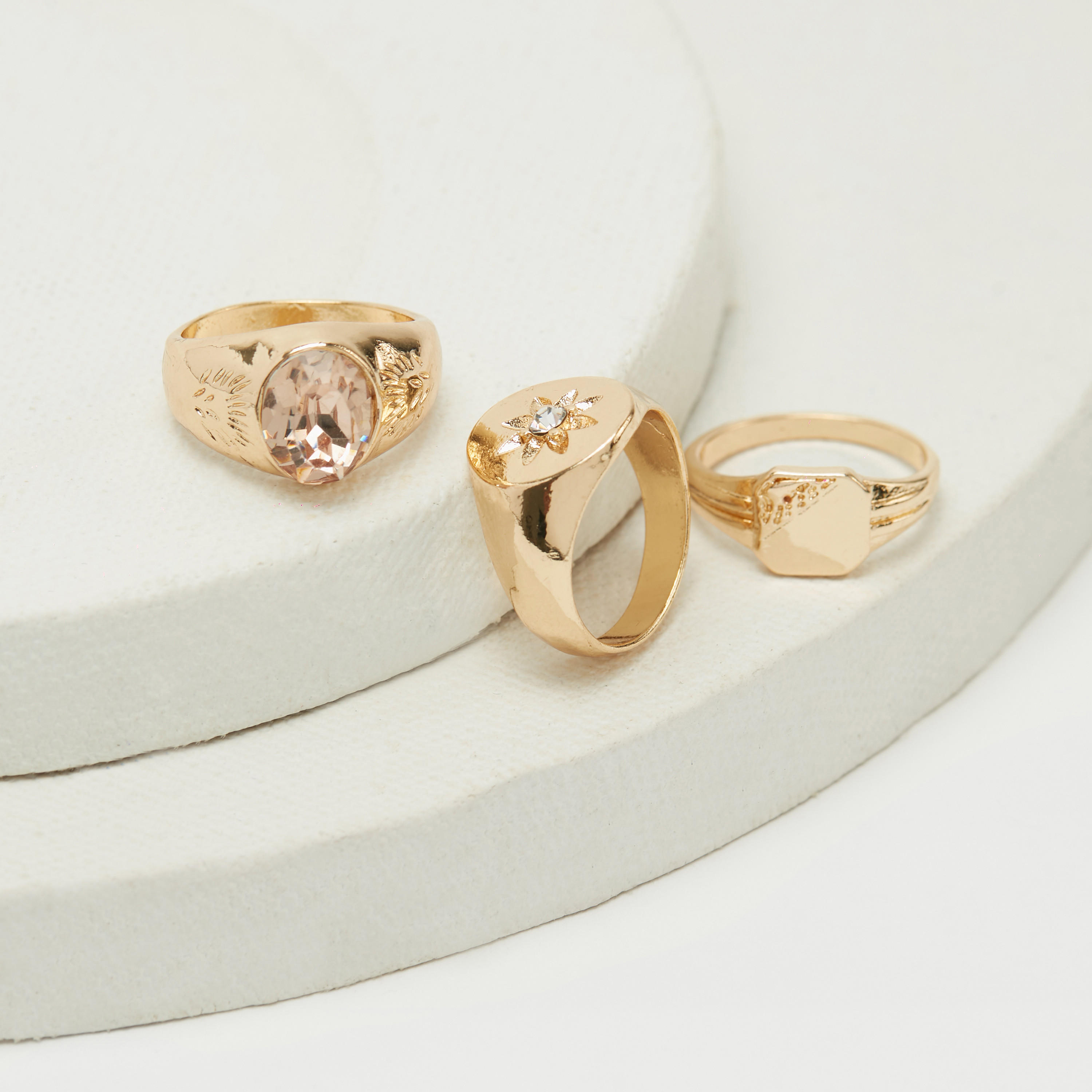 خواتم مزيّنة - طقم من 3-women-watchesandjewellery-jewellery-rings-image-1