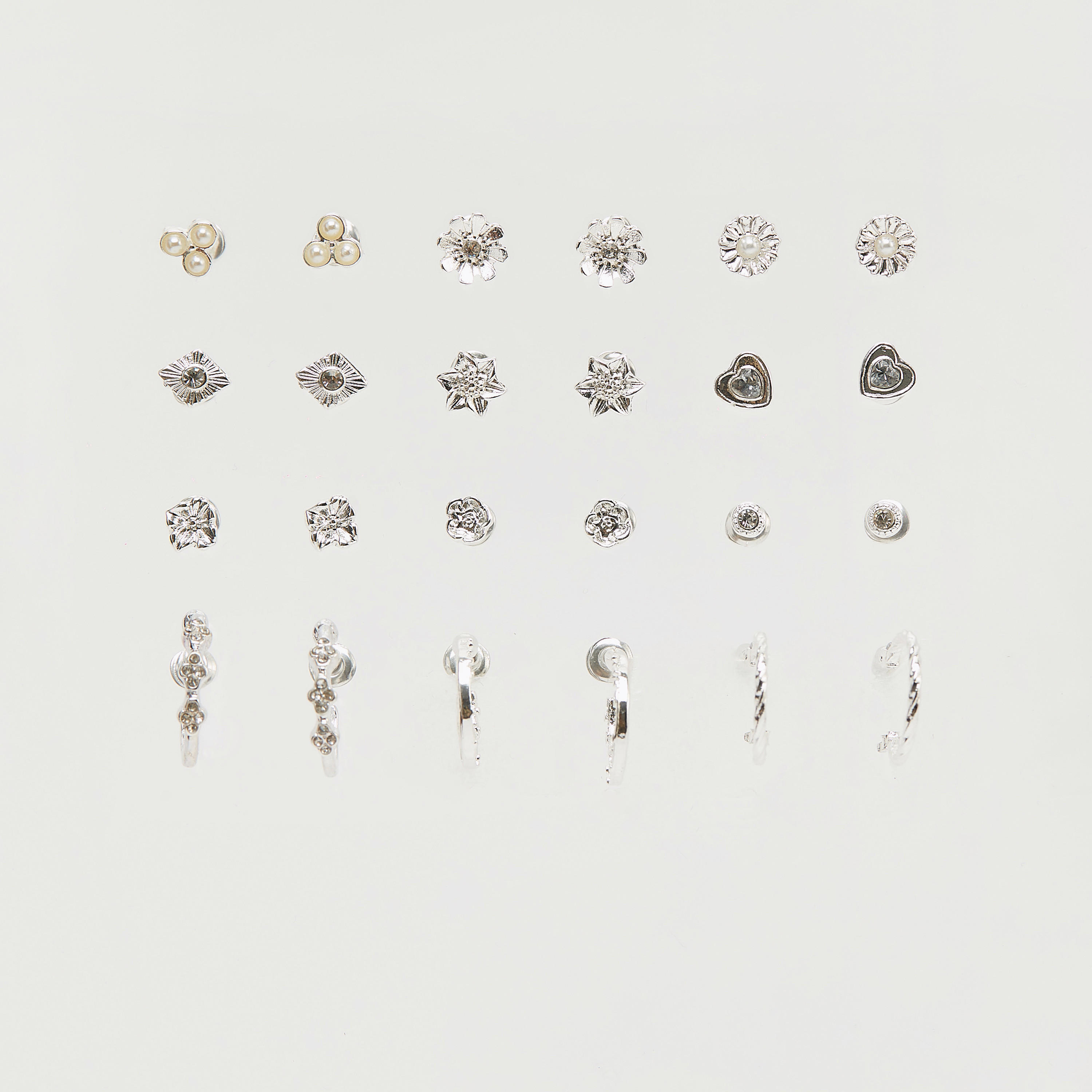 حلقان مرصّعة بمكبس إغلاق - طقم من 12 قطعة متنوّعة-women-watchesandjewellery-jewellery-earrings-image-1