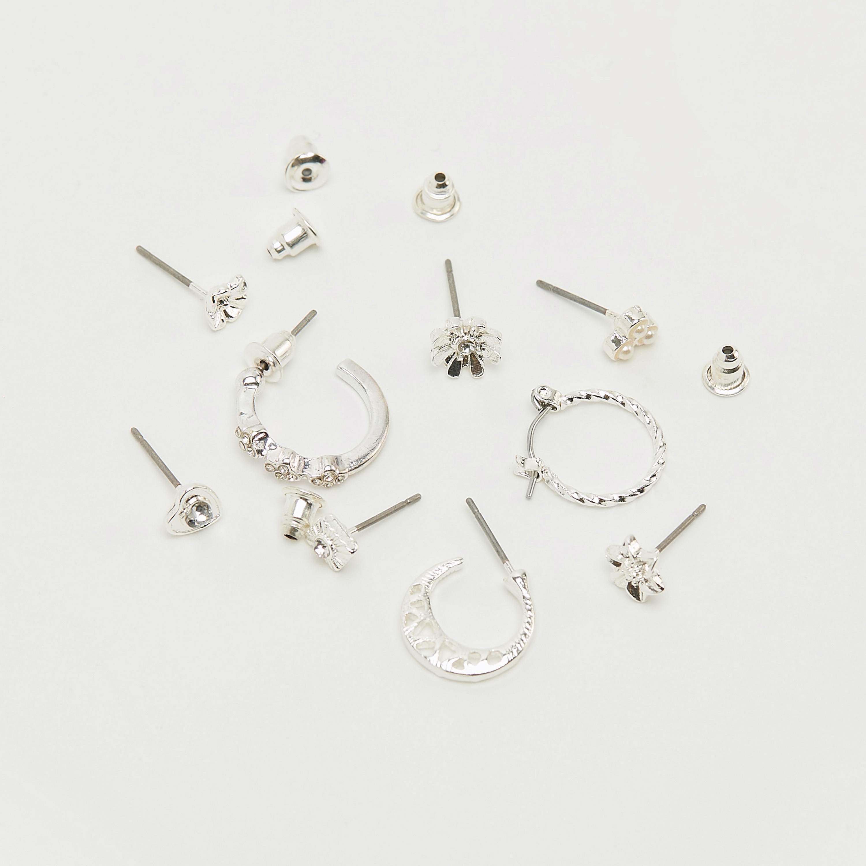 حلقان مرصّعة بمكبس إغلاق - طقم من 12 قطعة متنوّعة-women-watchesandjewellery-jewellery-earrings-image-5