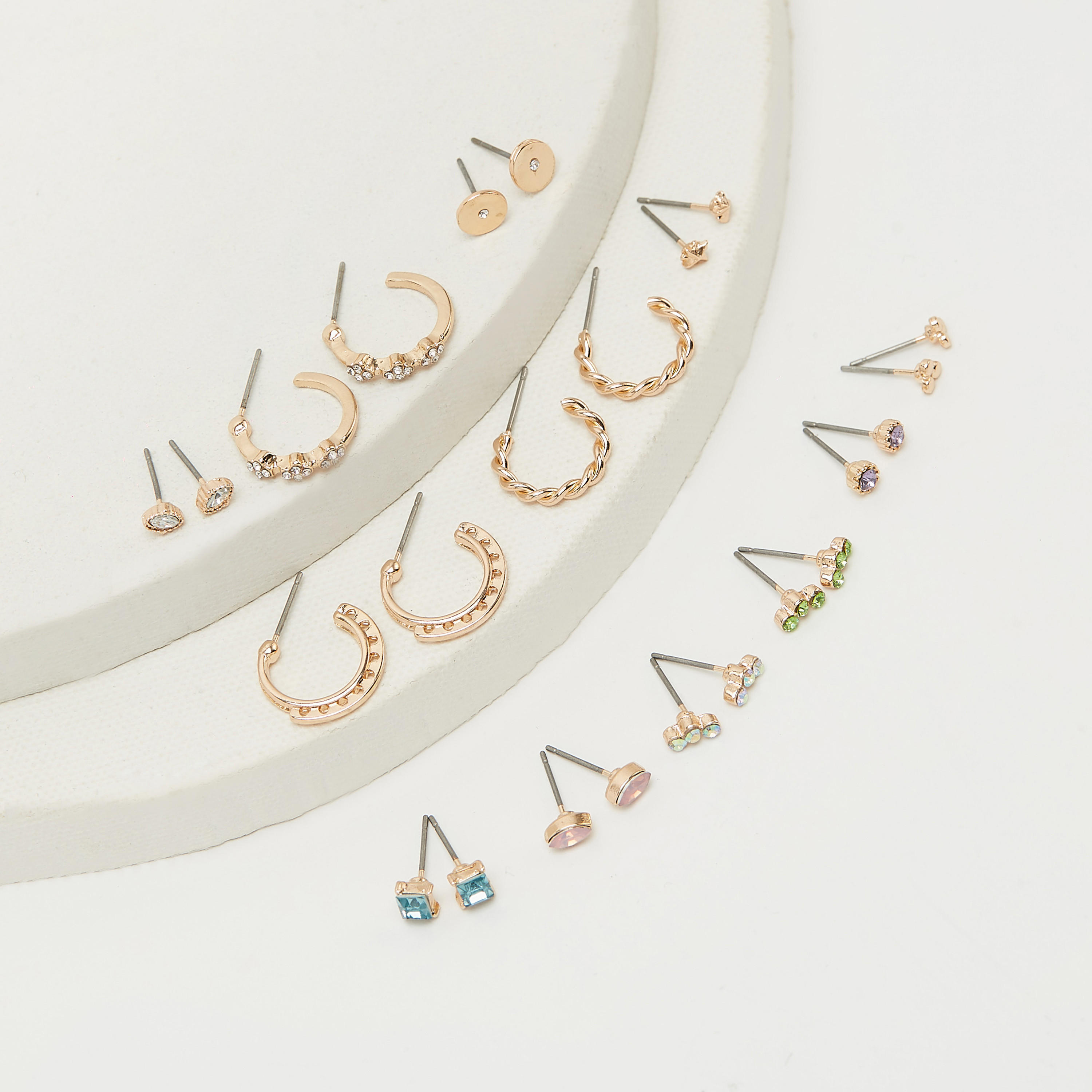 حلق مرصّع بتزيينات ومكبس إغلاق خلفي - طقم من 12 زوجا-women-watchesandjewellery-jewellery-earrings-image-3