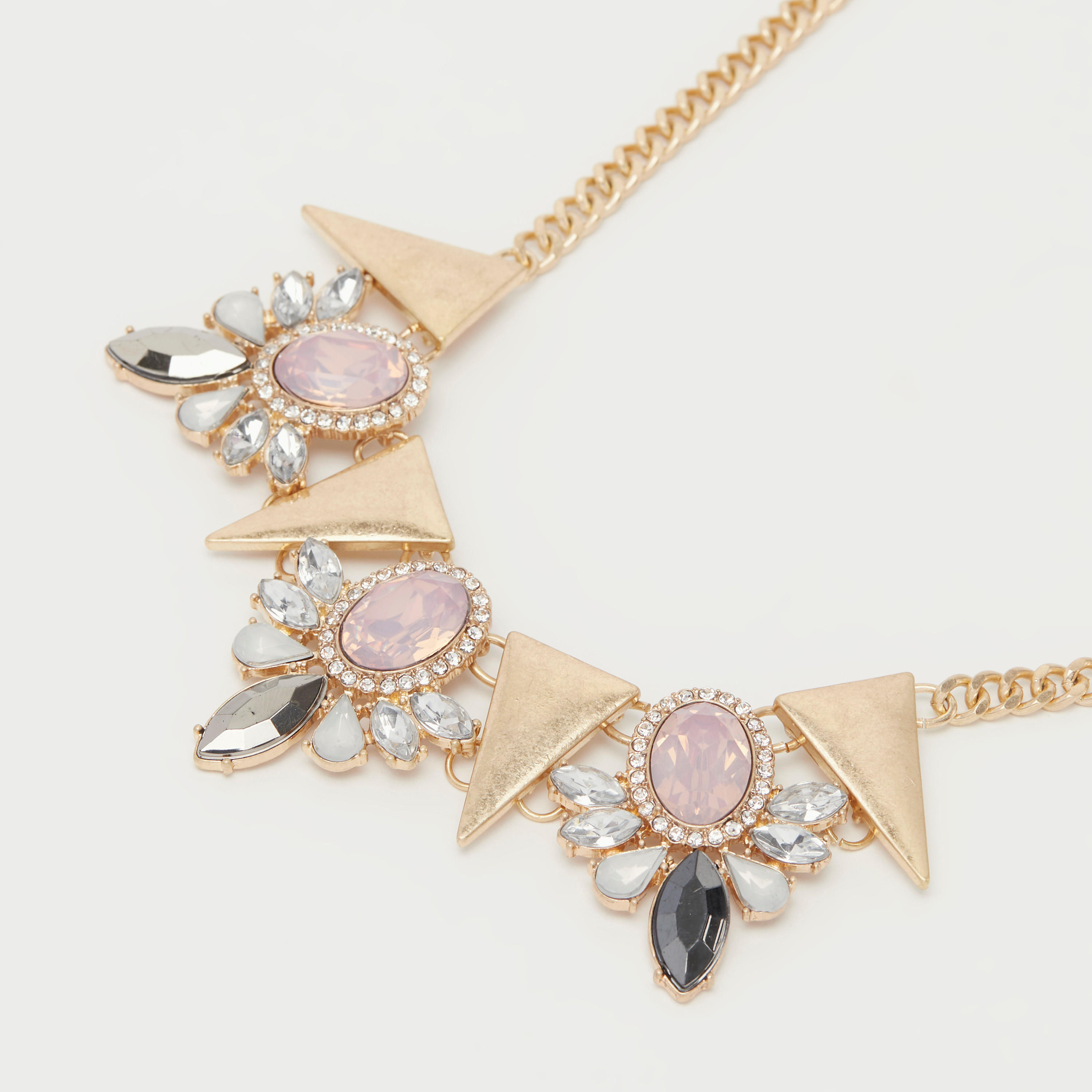 عقد مزيّن بمشبك إغلاق-women-watchesandjewellery-jewellery-necklacesandpendants-image-2
