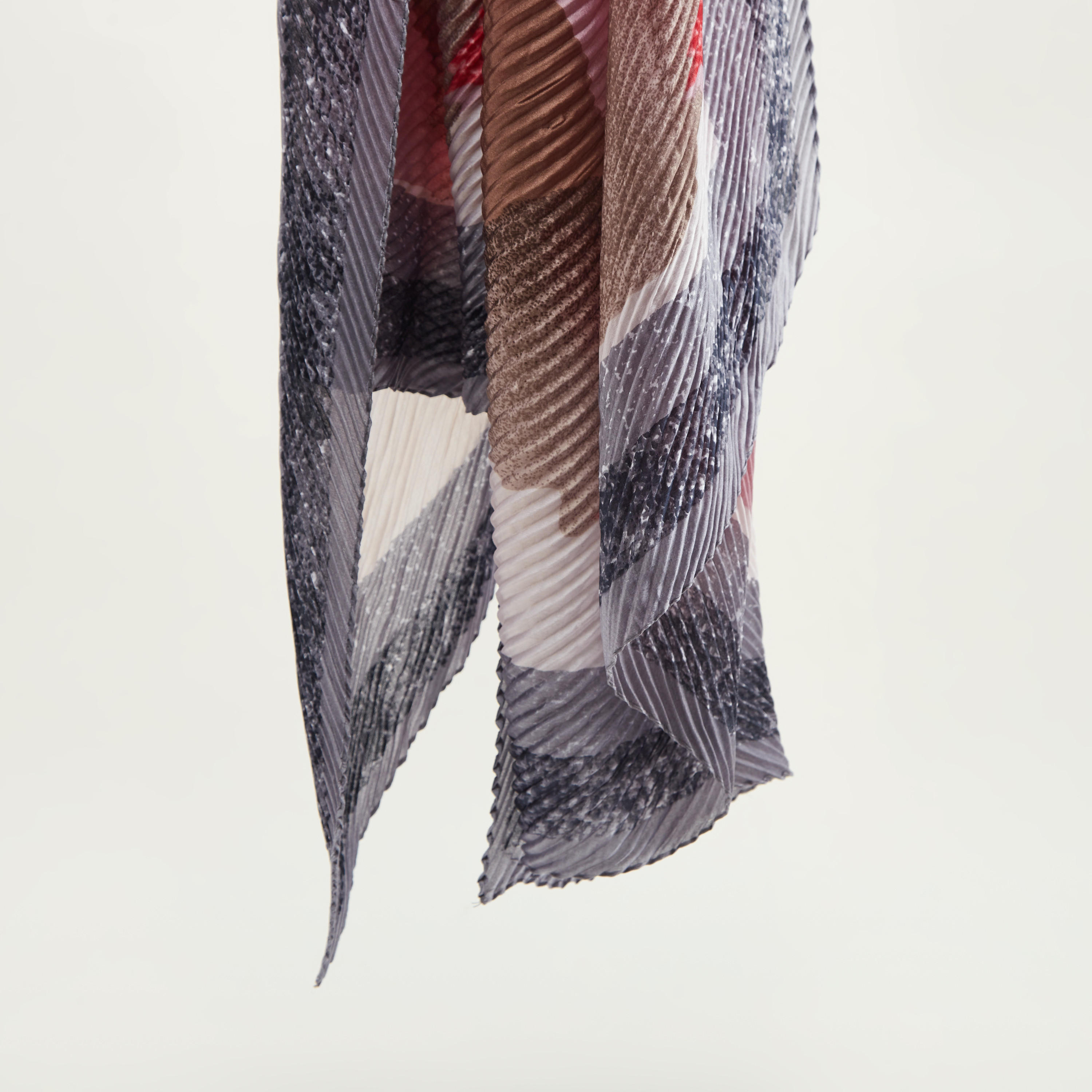 وشاح مكشكش بطبعات-women-clothingaccessories-scarves-image-1