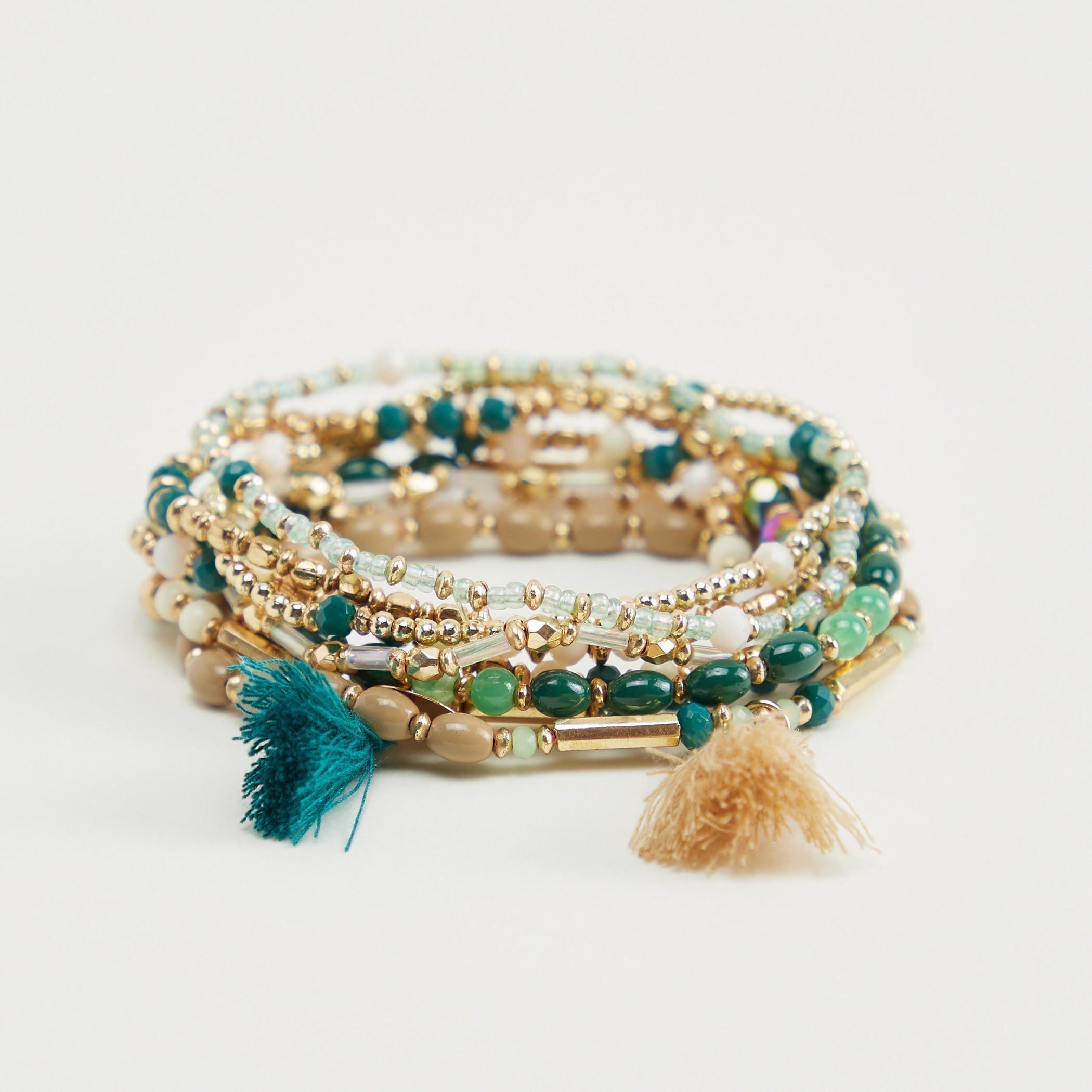 أساور متنوعة مزيّنة بالخرز - طقم من 8-women-watchesandjewellery-jewellery-banglesandbracelets-image-1