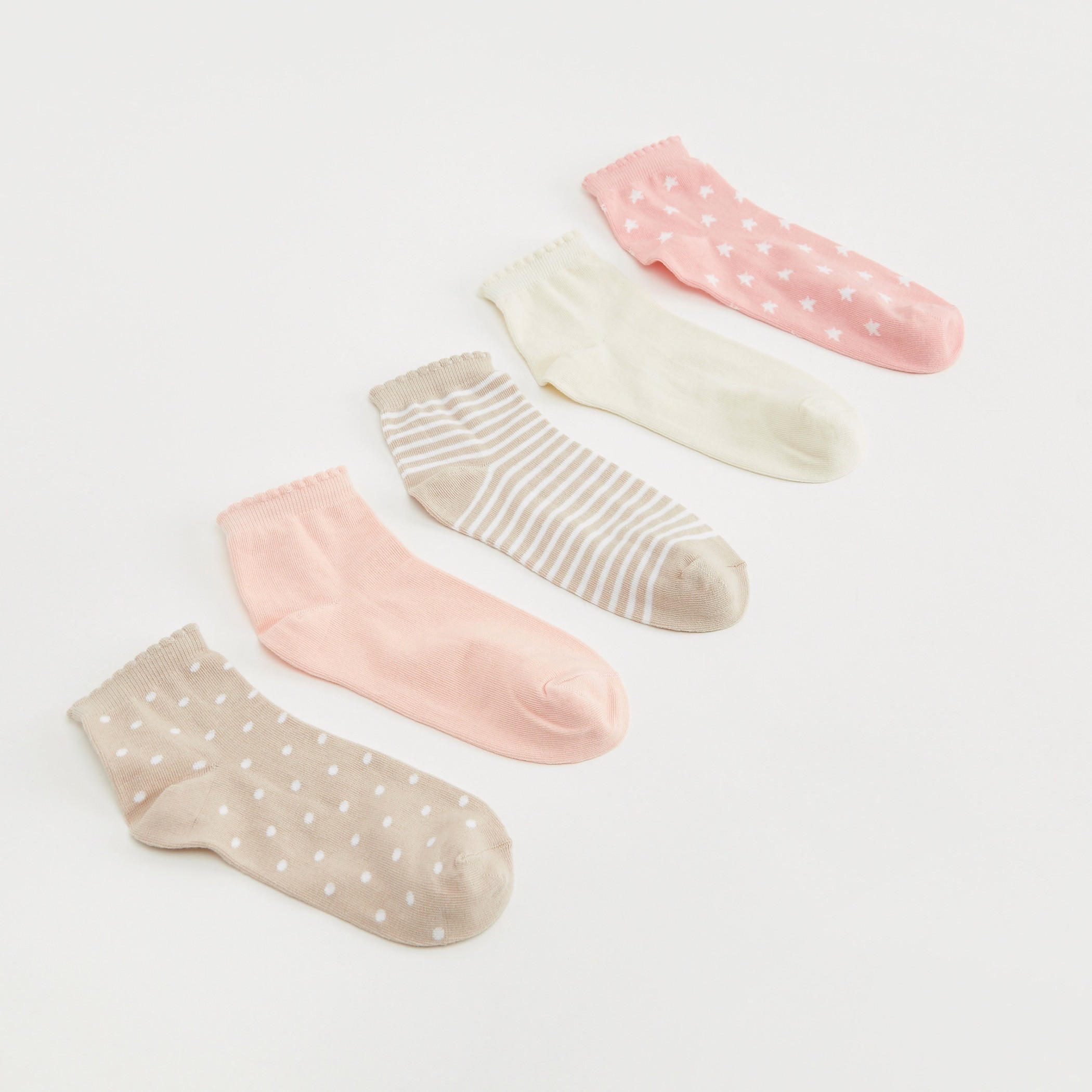 جوارب متنوعة بطول الكاحل - طقم من 5-women-socksandstockings-image-1