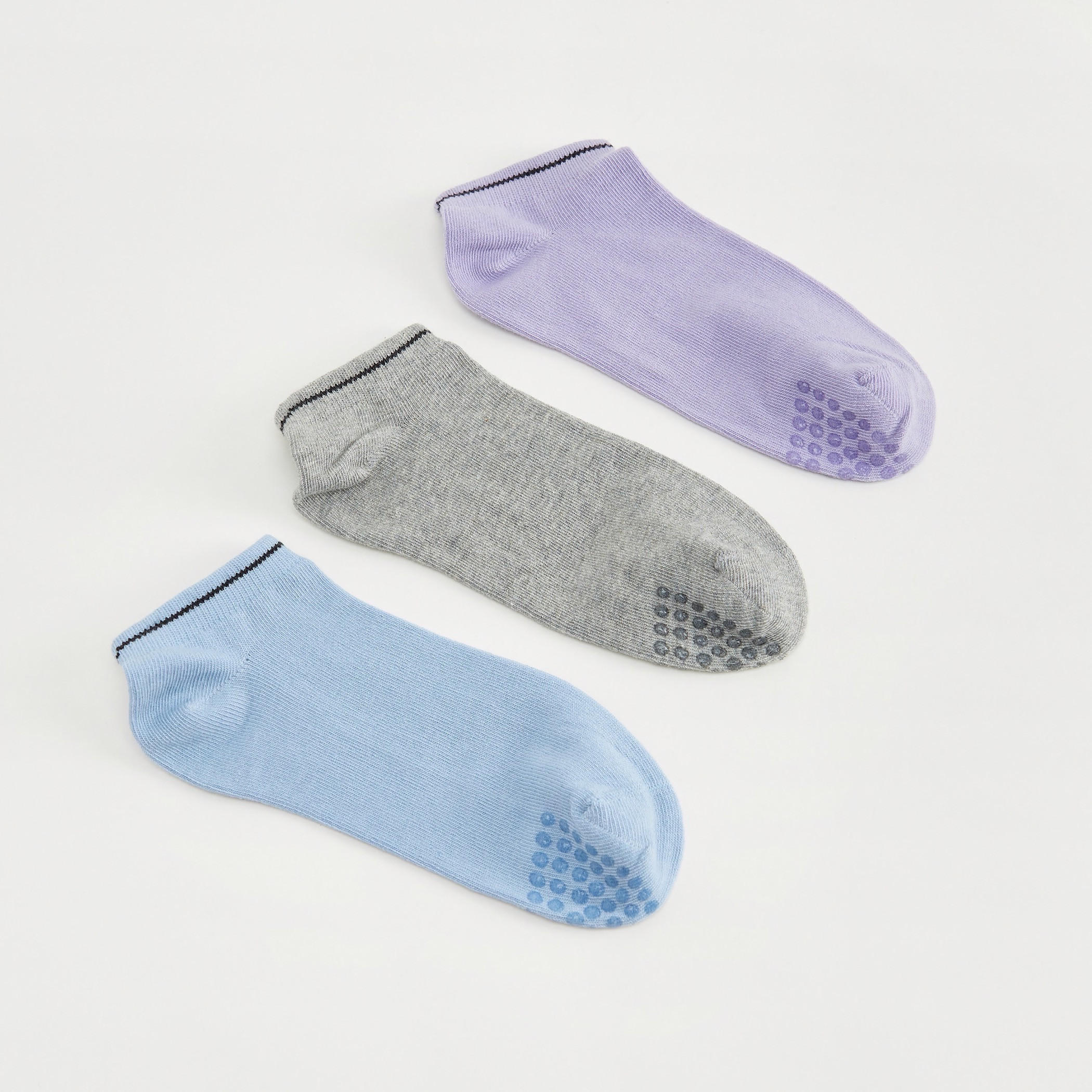 Set of 3 - Solid Ankle Length Yoga Socks-women-socksandstockings-image-1