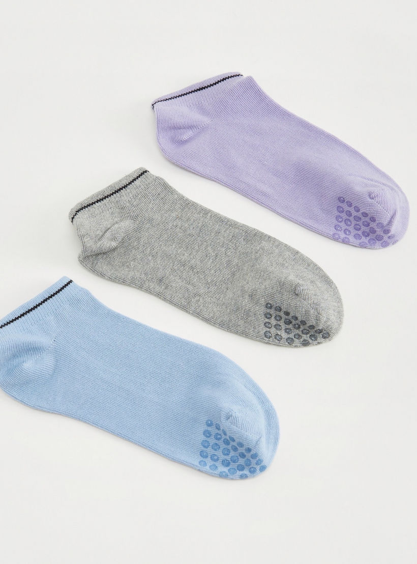 Set of 3 - Solid Ankle Length Yoga Socks-women-socksandstockings-image-1
