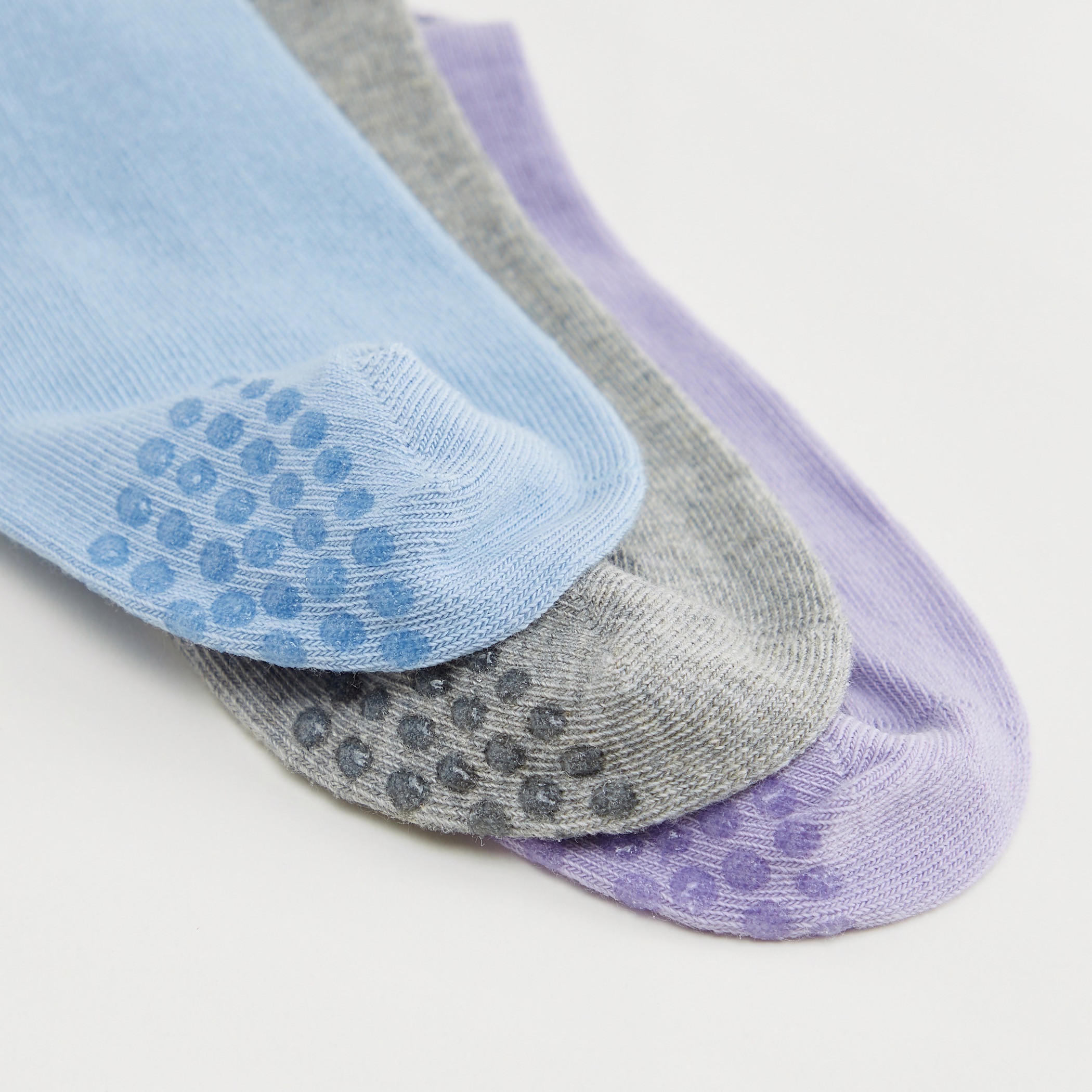 Set of 3 - Solid Ankle Length Yoga Socks-women-socksandstockings-image-4