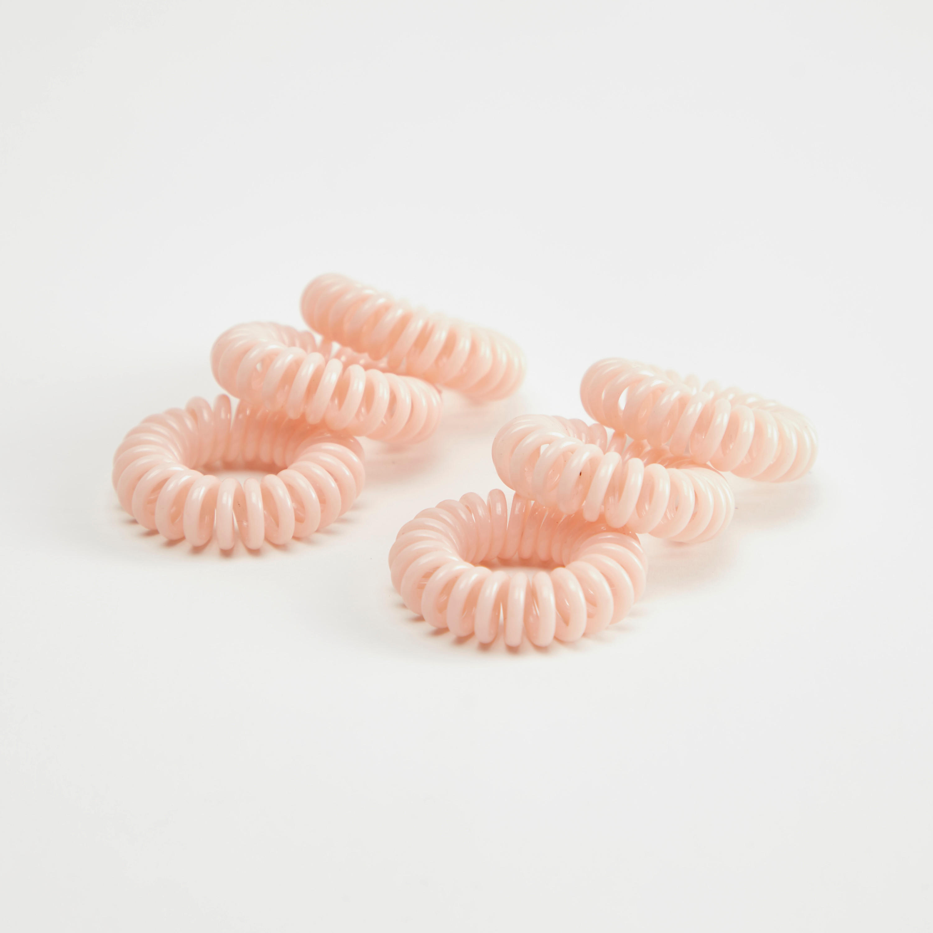 ربطة شعر مطاطية من جلوو  - طقم من 6-women-hairaccessories-scrunchies-image-1