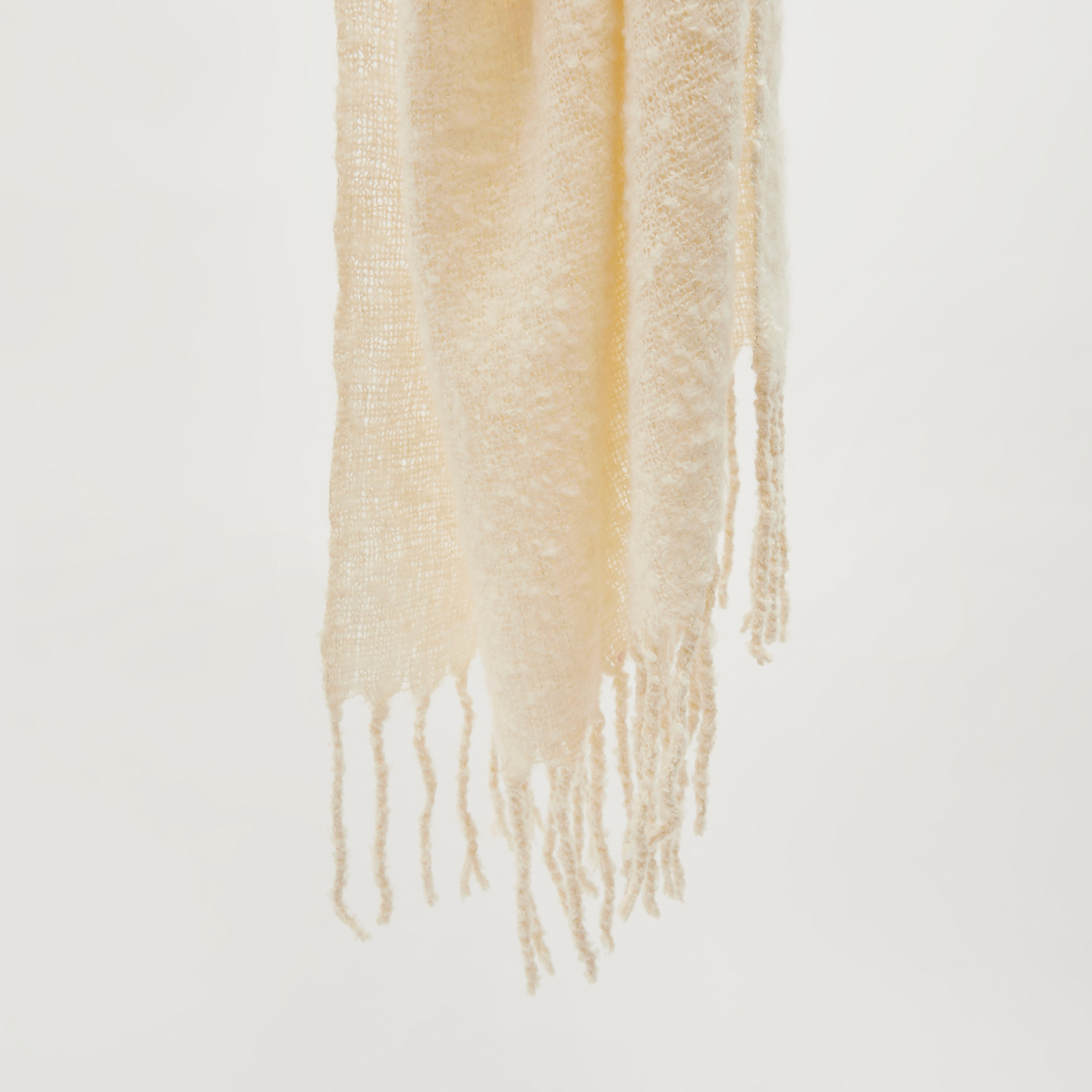 وشاح بارز الملمس بشَراشيب-women-clothingaccessories-scarves-image-1