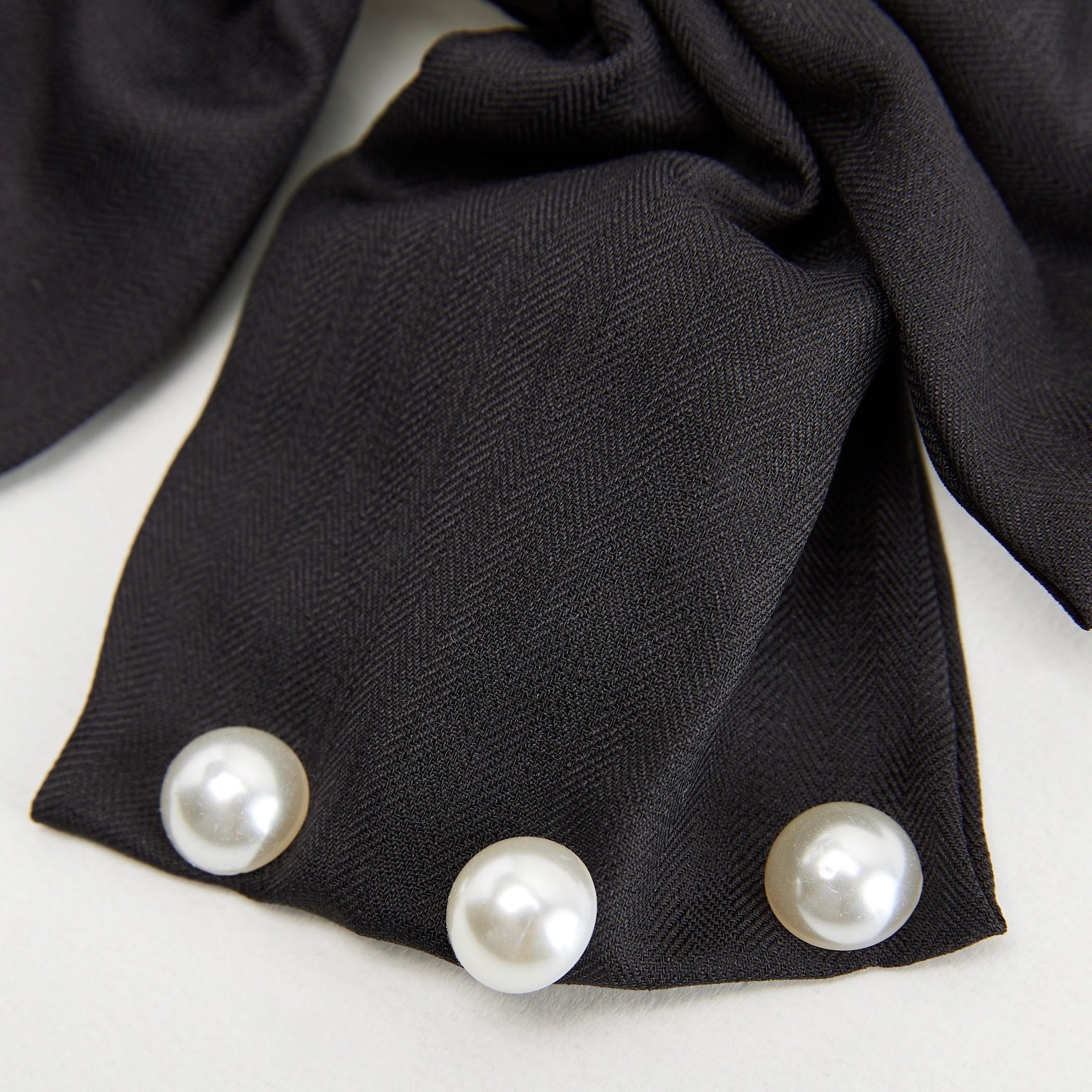 Pearl Embellished Bow Hair Clip-women-hairaccessories-image-3