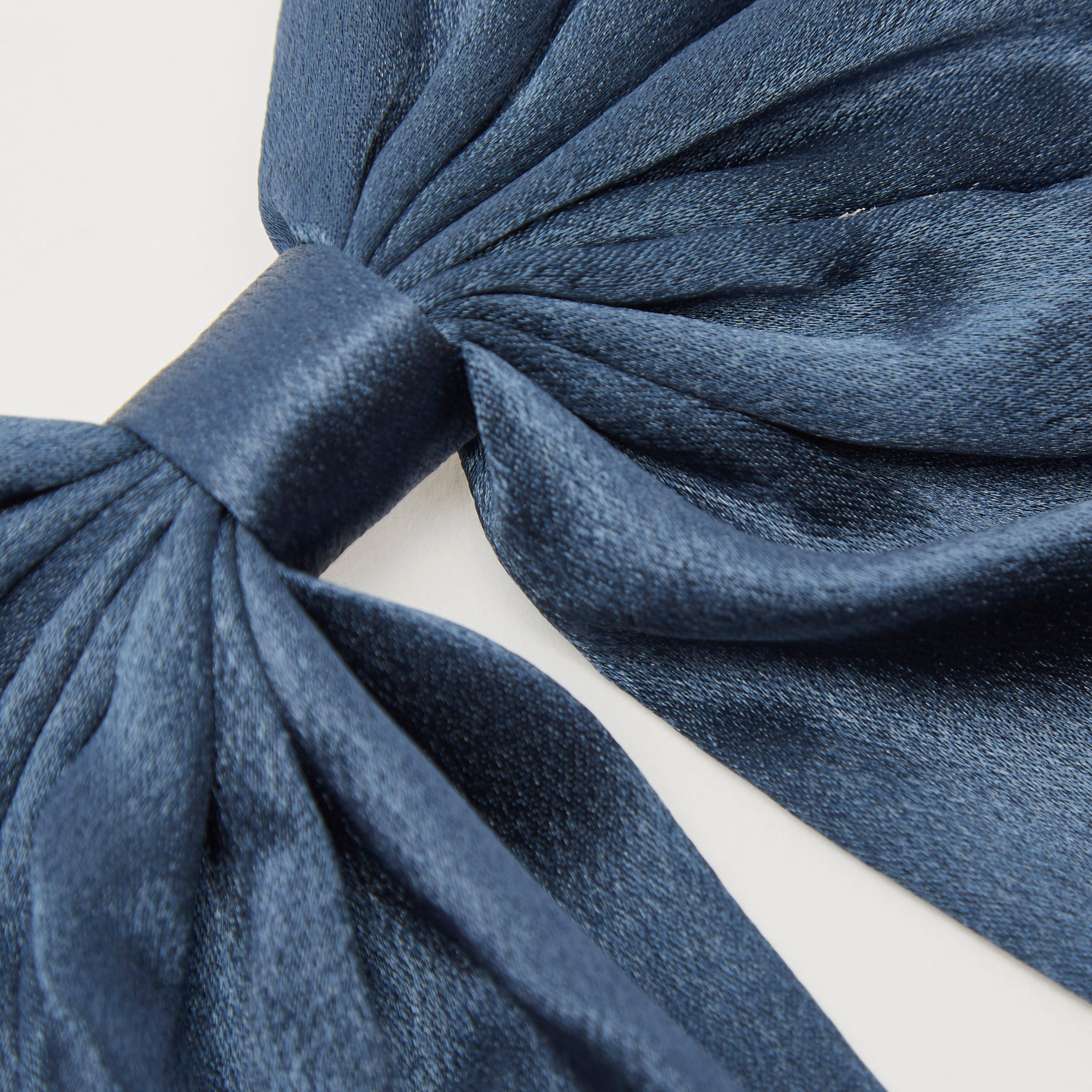 Solid Bow Hair Clip-women-hairaccessories-image-4