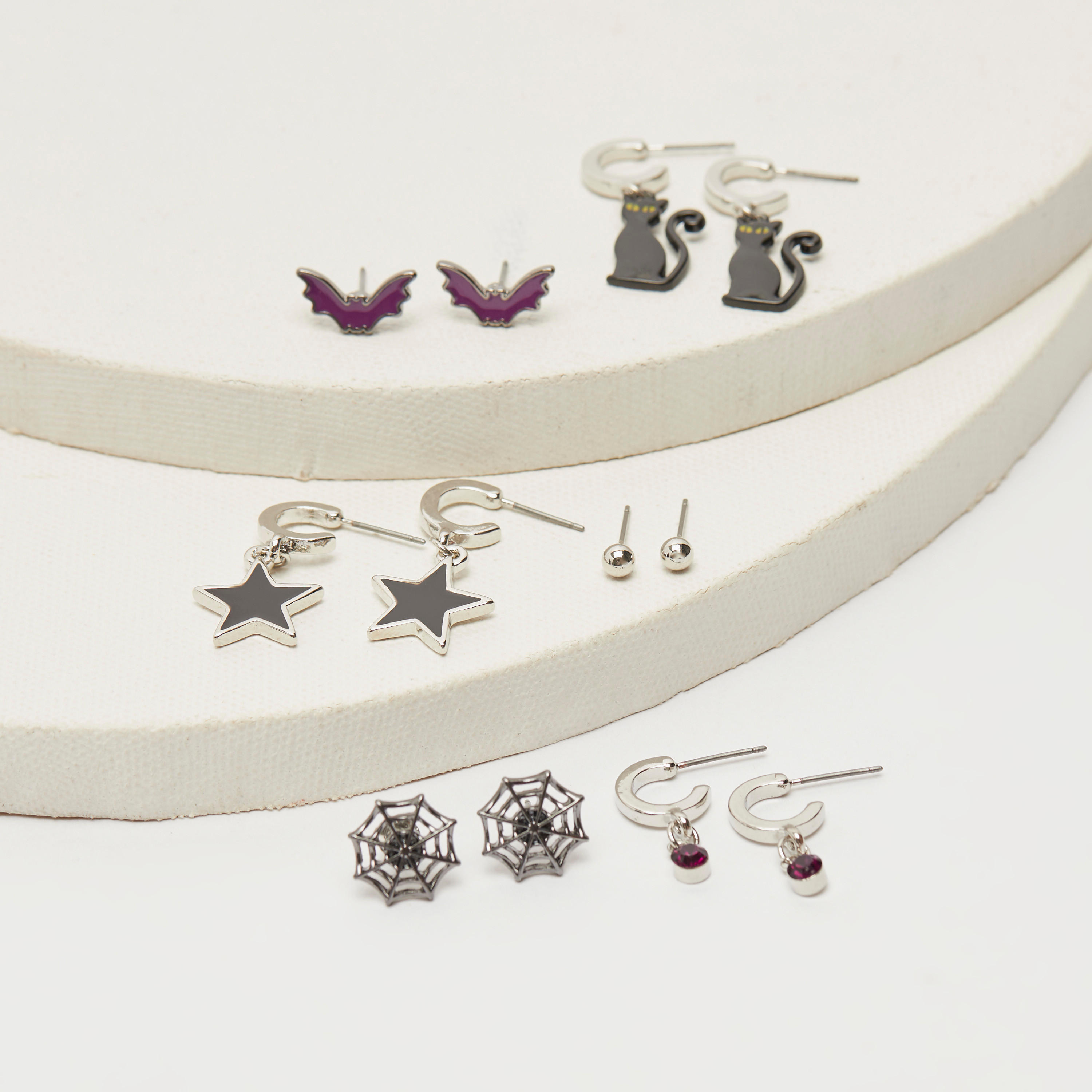 أقواط هالووين متنوّعة بمكبس إغلاق خلفي- طقم من 6-women-watchesandjewellery-jewellery-earrings-image-1