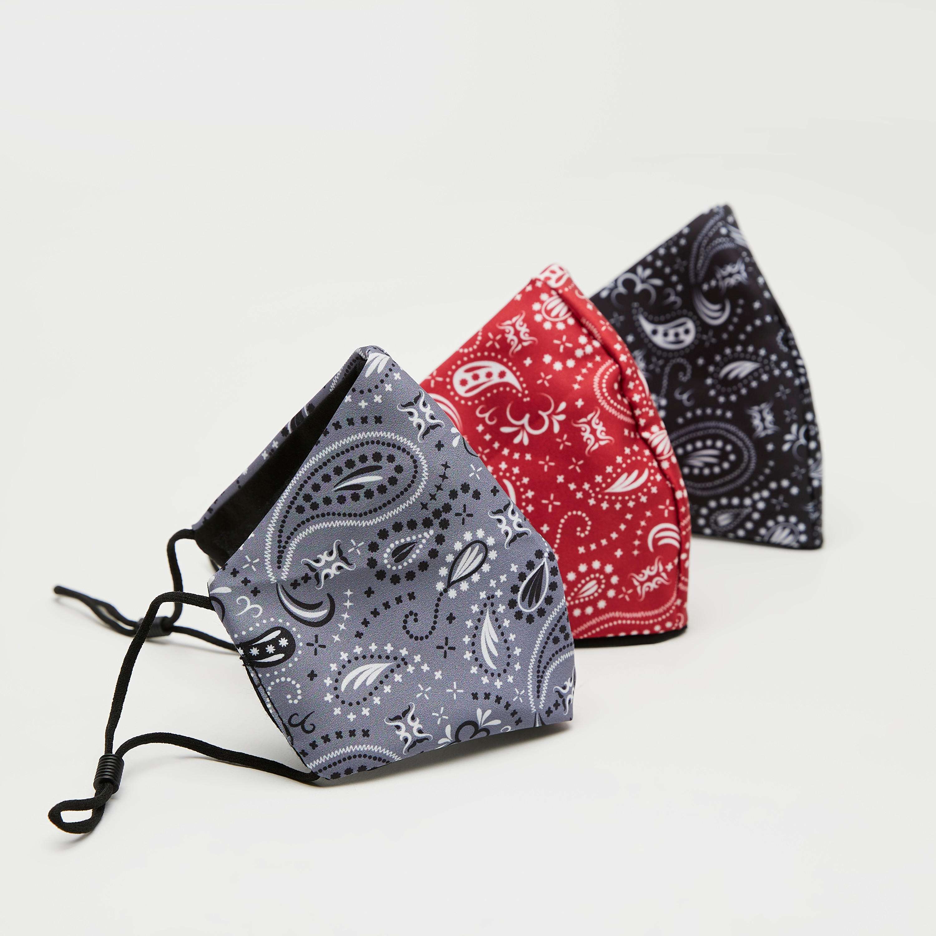 غطاء وجه بطبعات  - طقم من 3 قطع-women-clothingaccessories-fashionmasks-image-1