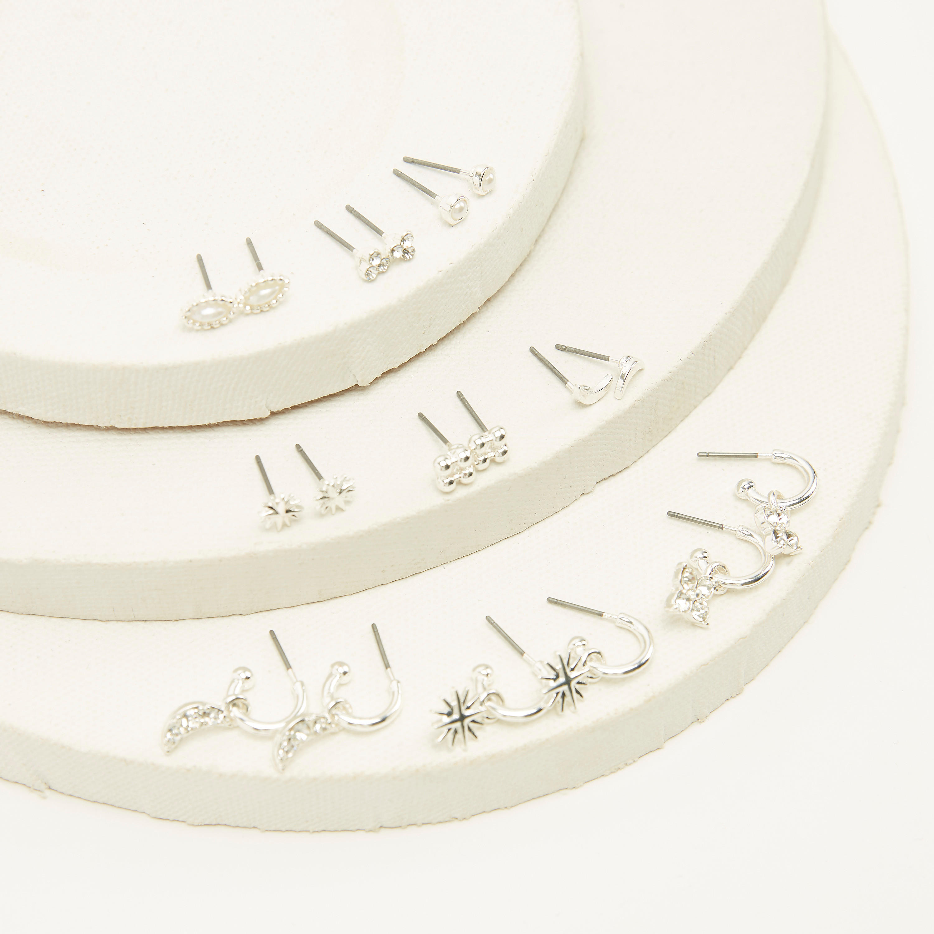 حلقان بمكبس إغلاق خلفي - طقم من 9 أزواج متنوّعة-women-watchesandjewellery-jewellery-earrings-image-3