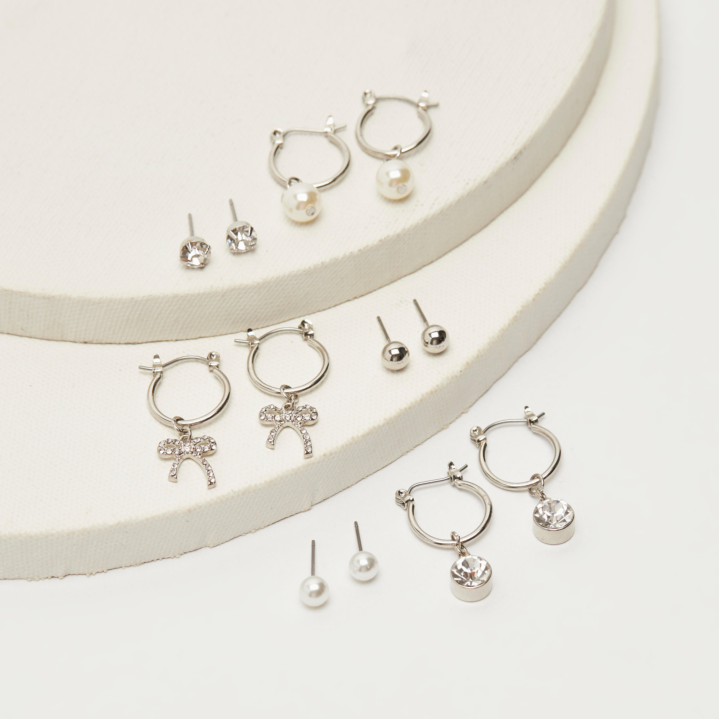 أقراط بتزيينات متنوعة - طقم من 6-women-watchesandjewellery-jewellery-earrings-image-4