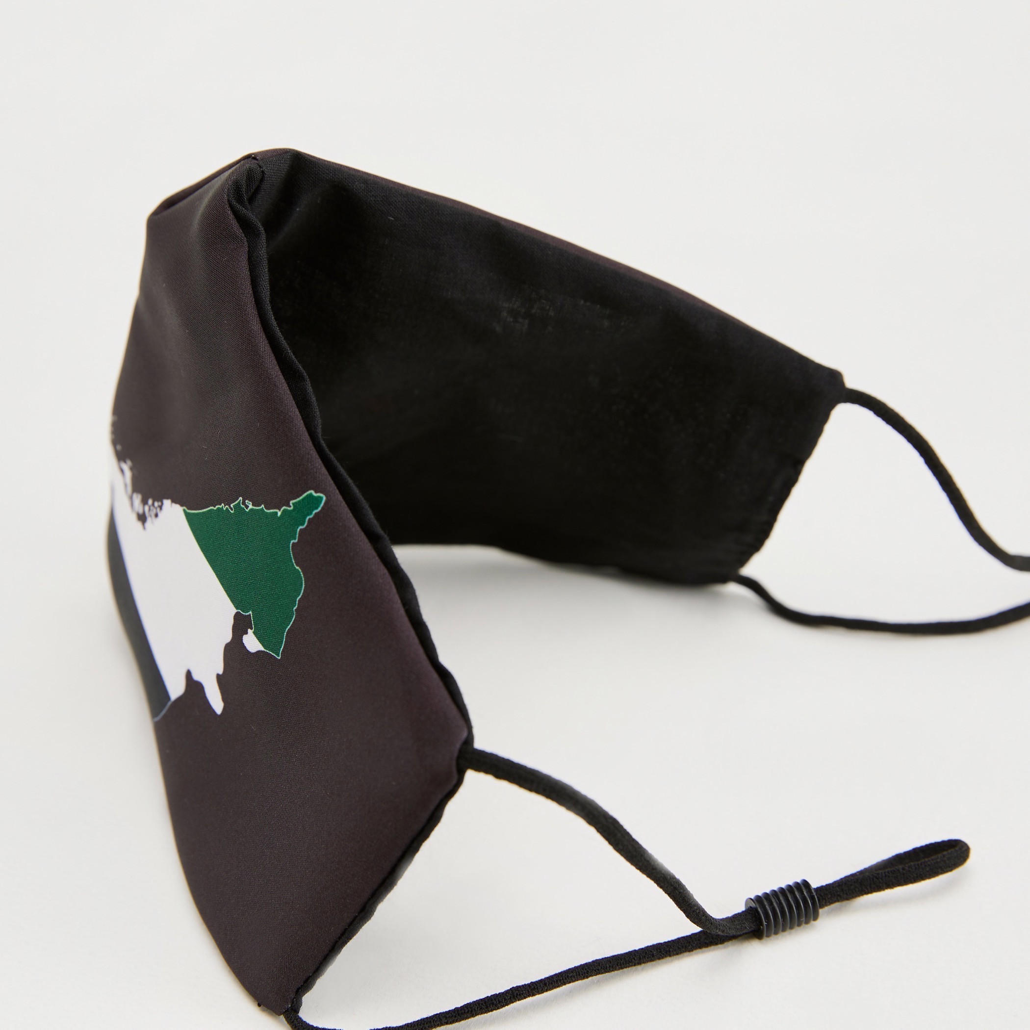 قناع وجه بحلقات أذن مطّاطيّة وطبعات-women-clothingaccessories-fashionmasks-image-3