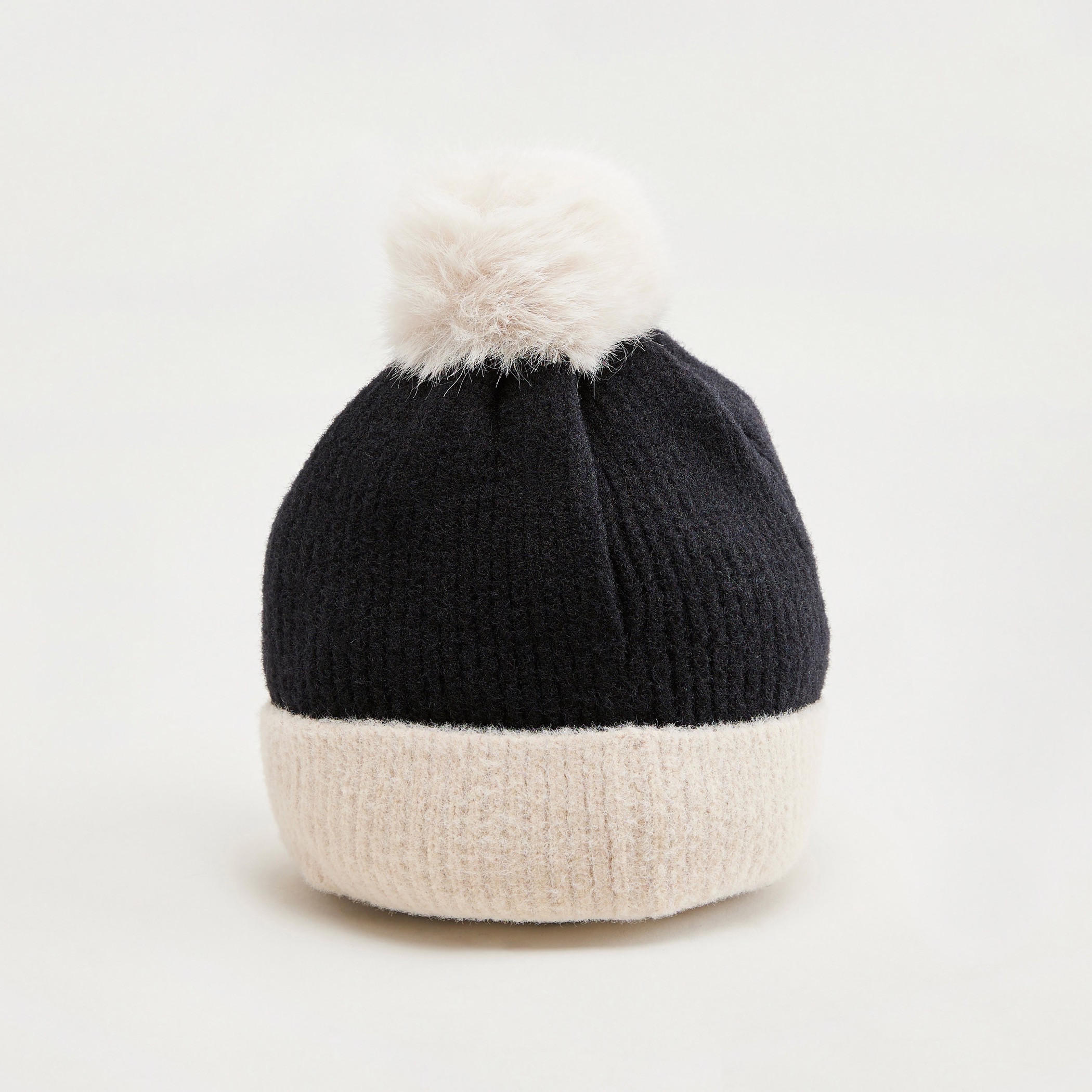 قبعة بيني بارزة الملمس بتزيينات بوم بوم-women-clothingaccessories-capsandhats-image-2