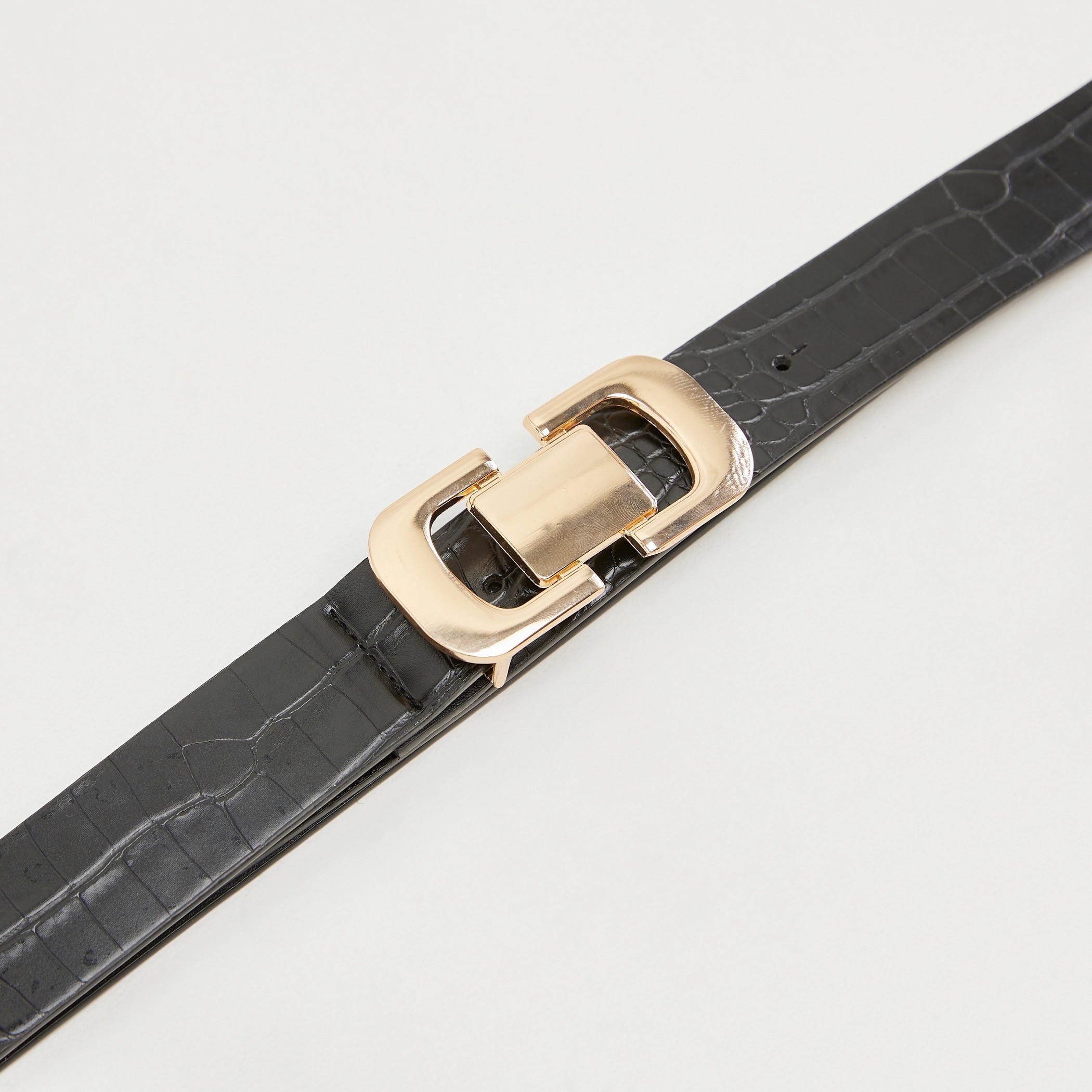 حزام بارز الملمس بتصميم جلد حيوانات وإبزيم إغلاق-women-clothingaccessories-belts-image-4