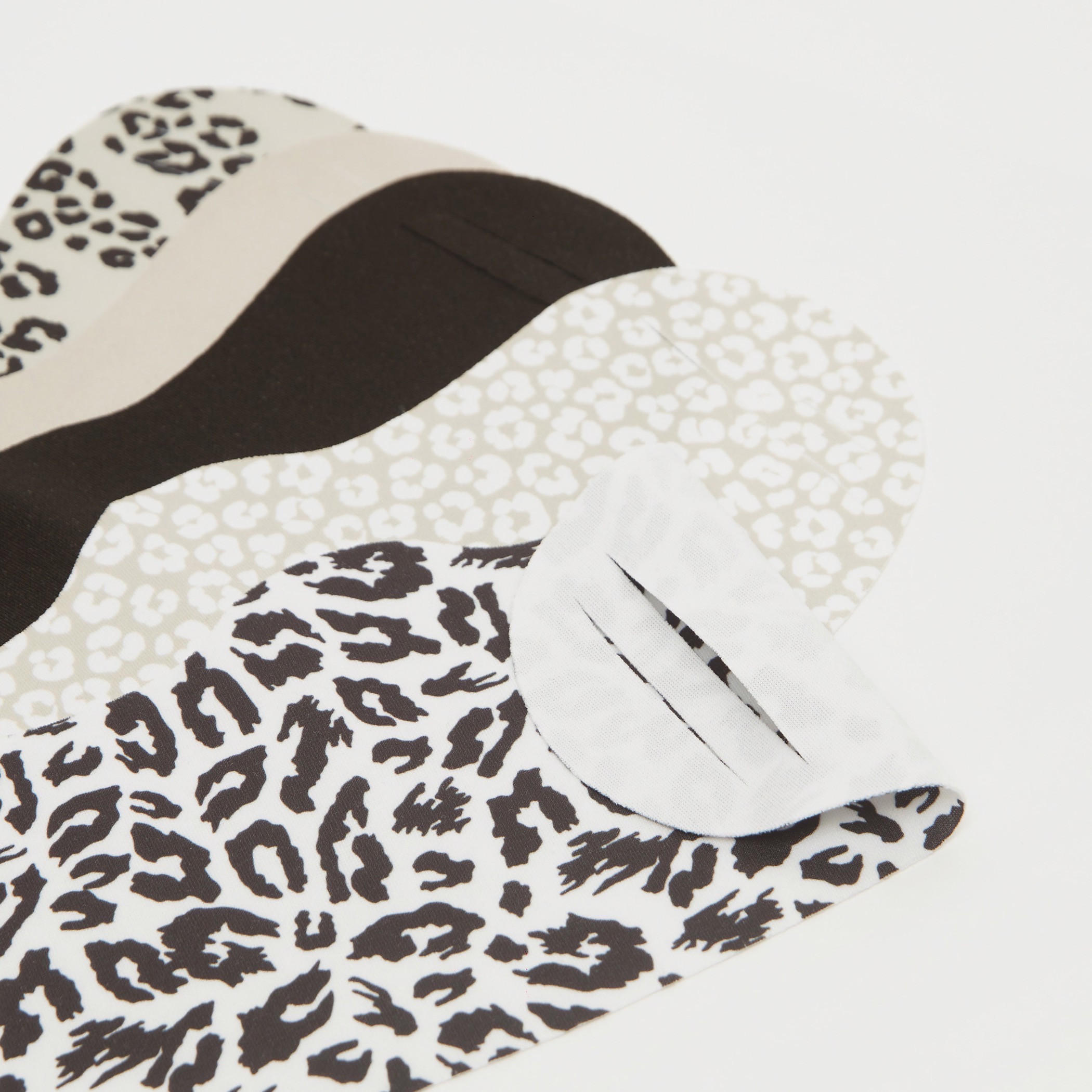 أقنعة وجه متنوعة بفتحات أذن من جلوو - طقم من 5-women-clothingaccessories-fashionmasks-image-4