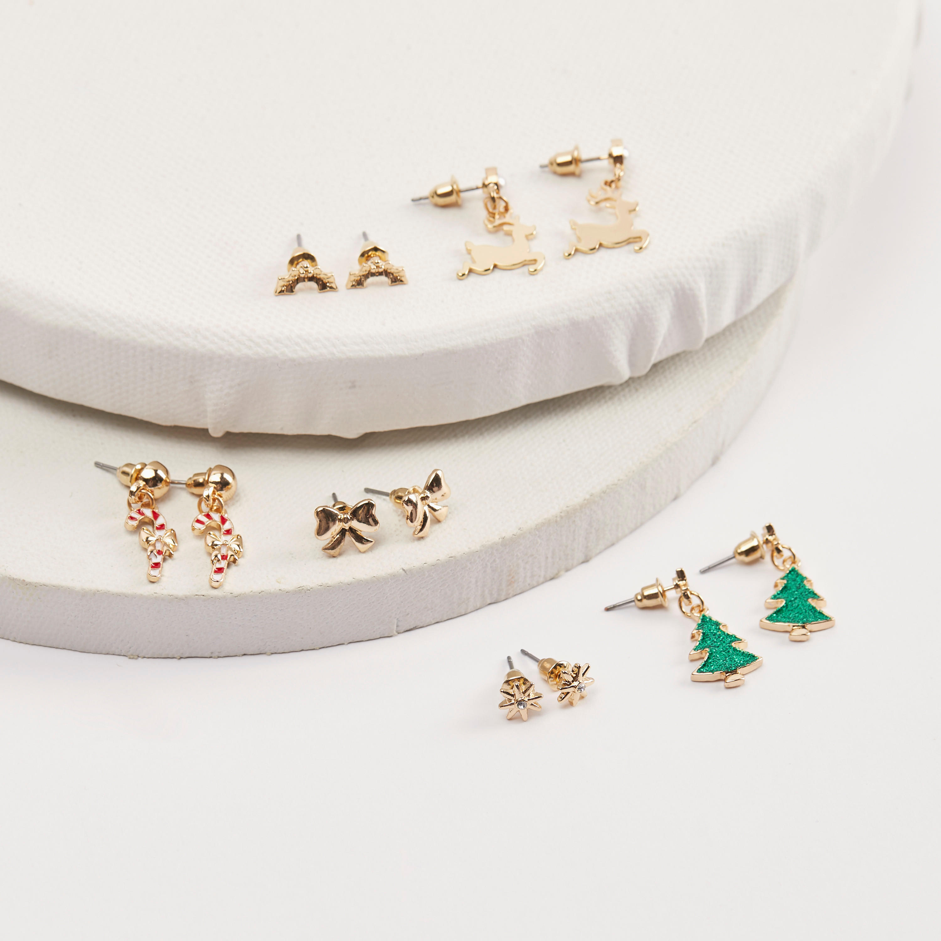 أقراط بتزيينات متنوّعة - طقم من 6-women-watchesandjewellery-jewellery-earrings-image-4