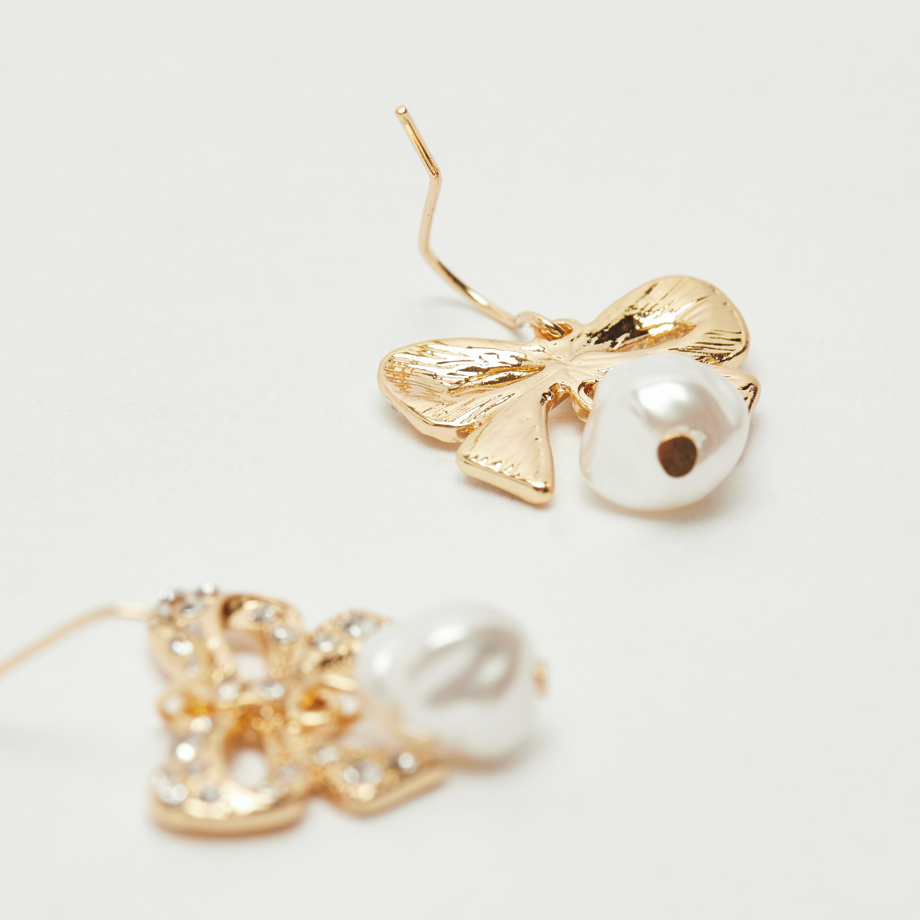 Embellished Bow Patterned Dangler Earrings-women-watchesandjewellery-jewellery-earrings-image-3