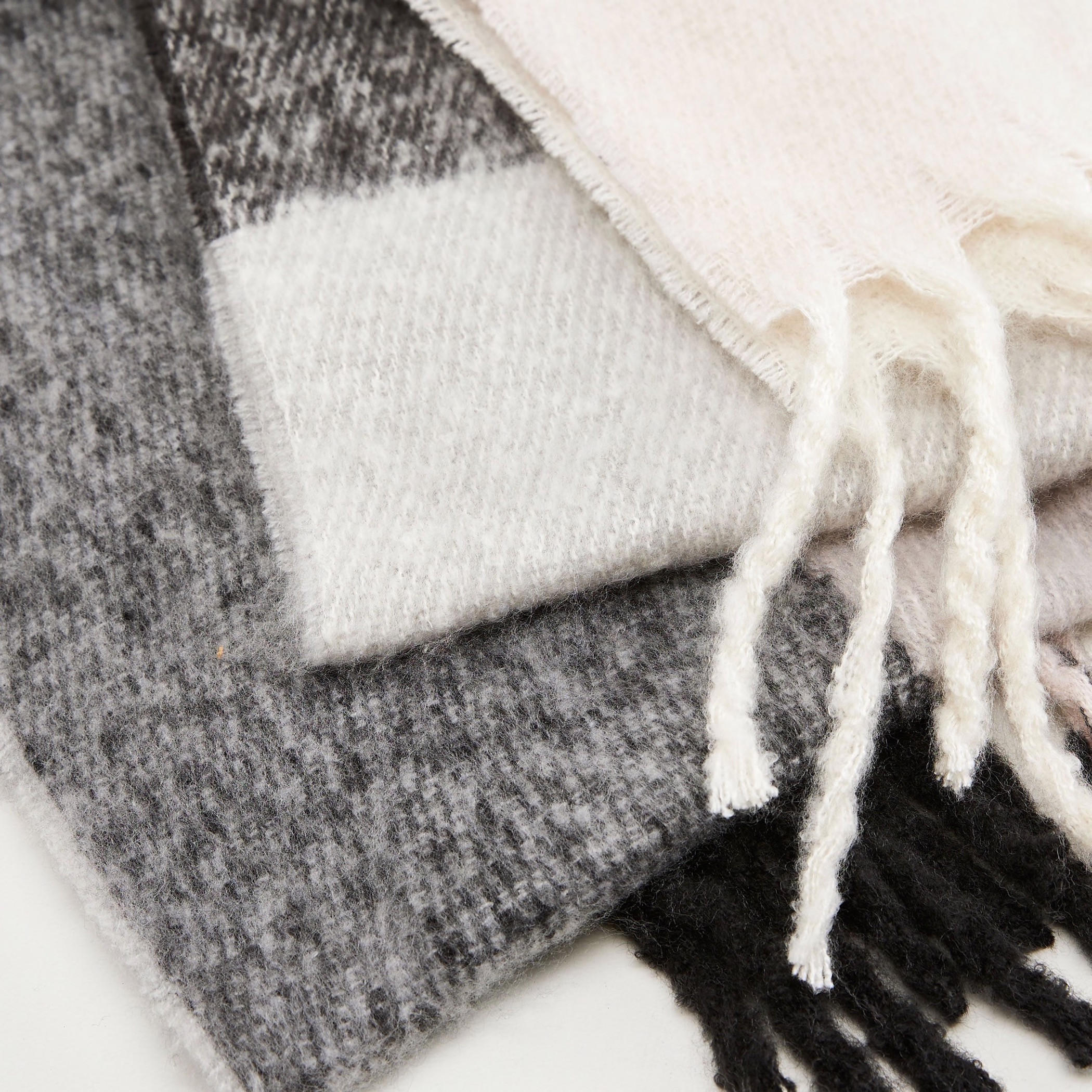Colourblocked Scarf with Fringed Hem-women-clothingaccessories-scarves-image-4