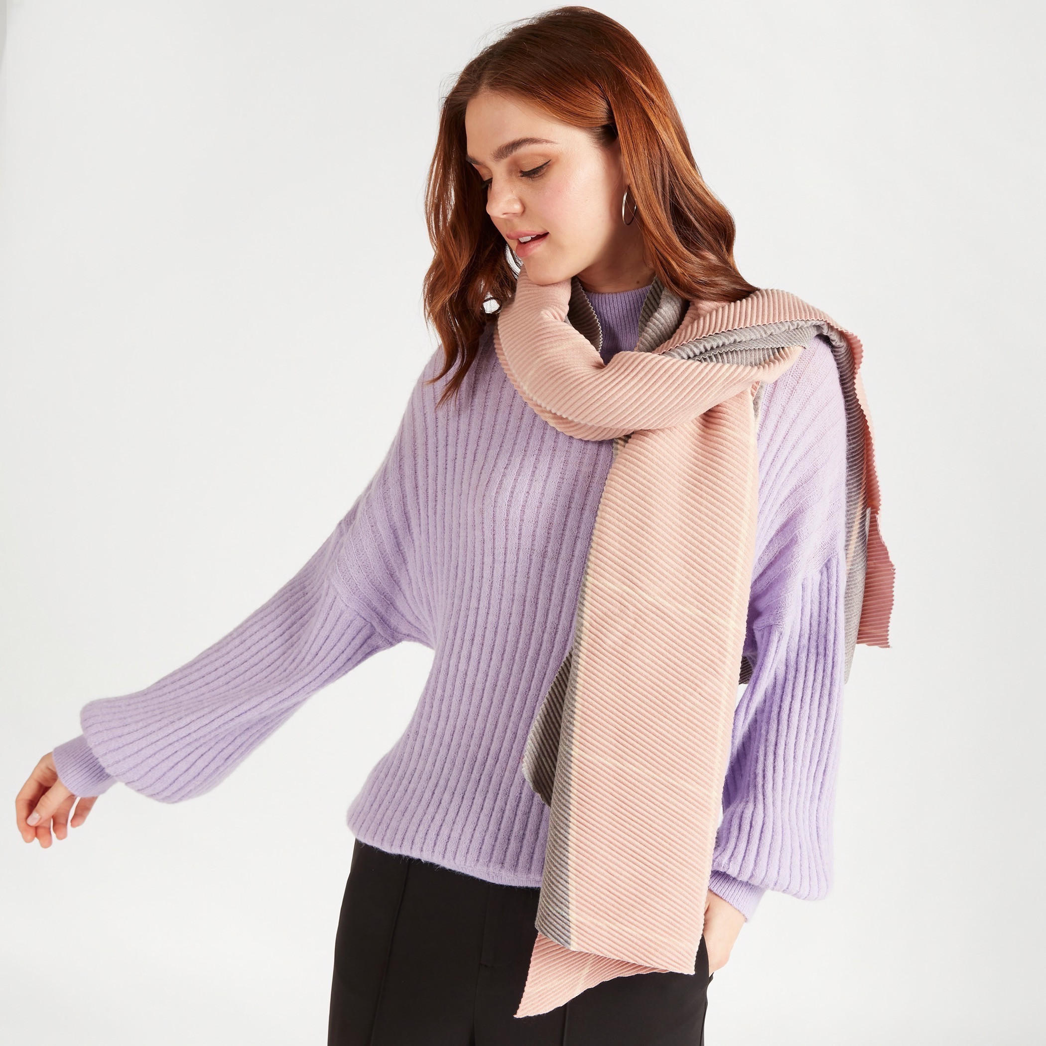 وشاح بارز الملمس-women-clothingaccessories-scarves-image-3