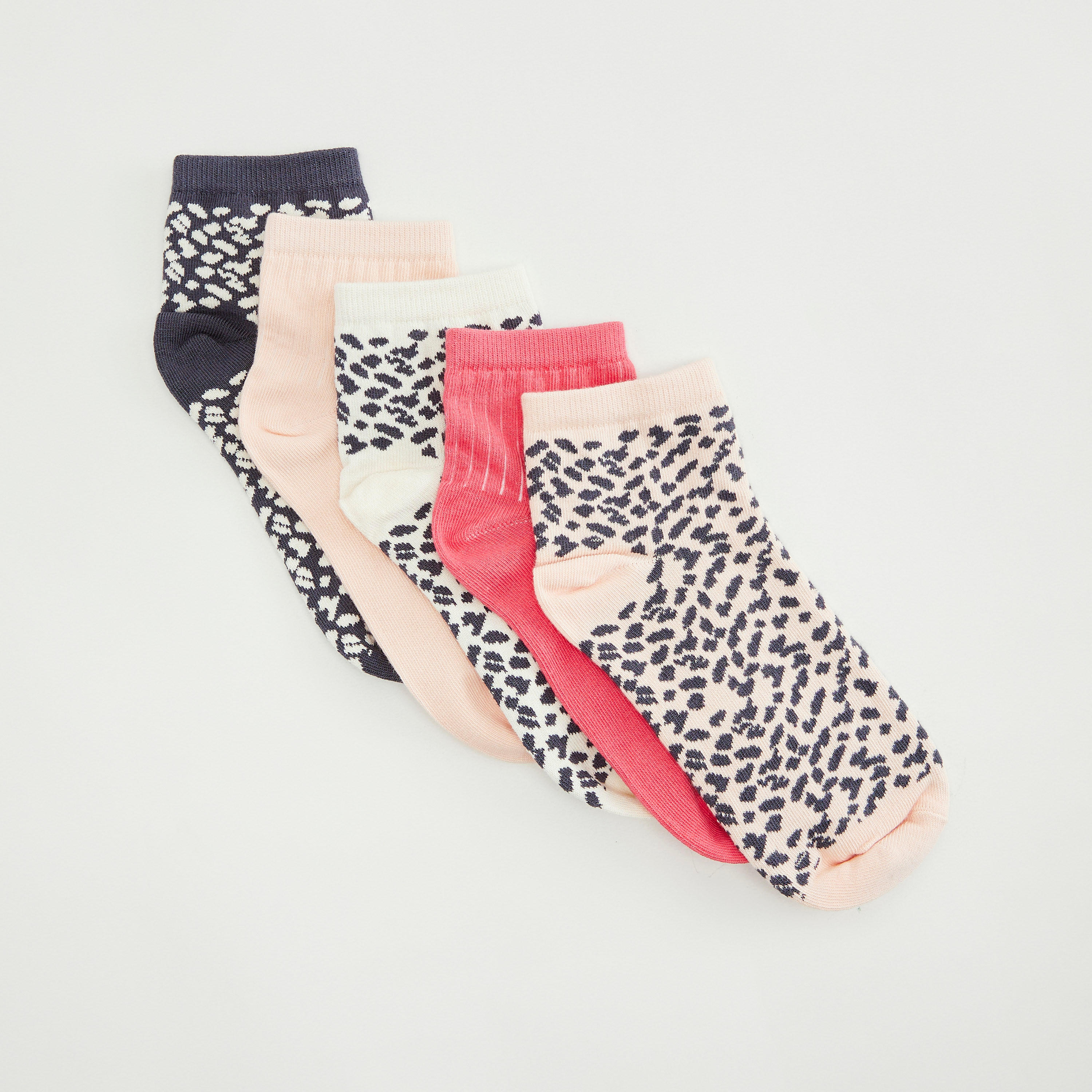 جوارب متنوعة بطول الكاحل - طقم من 5-women-socksandstockings-image-3