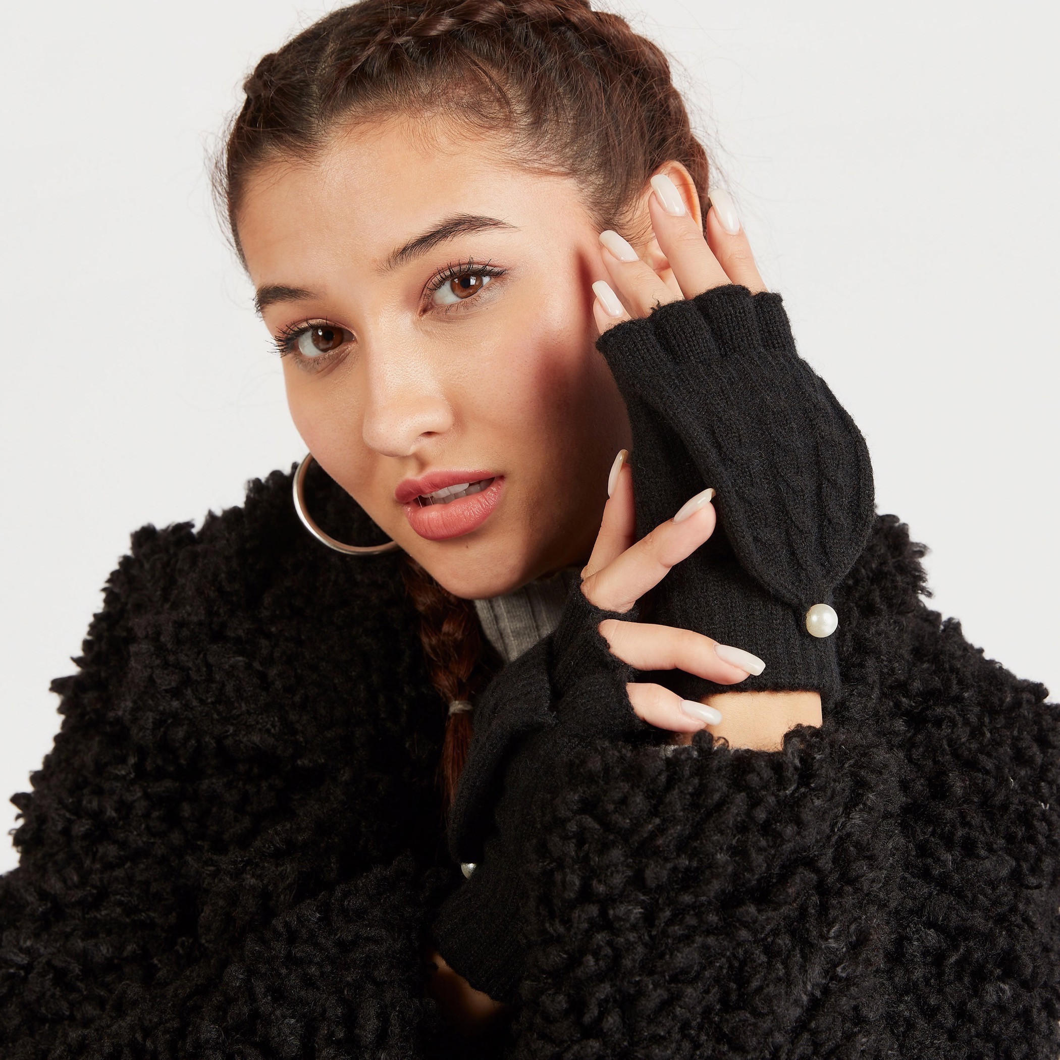 قفازات منسوجة بارزة الملمس بزينة لؤلؤ-women-clothingaccessories-gloves-image-5