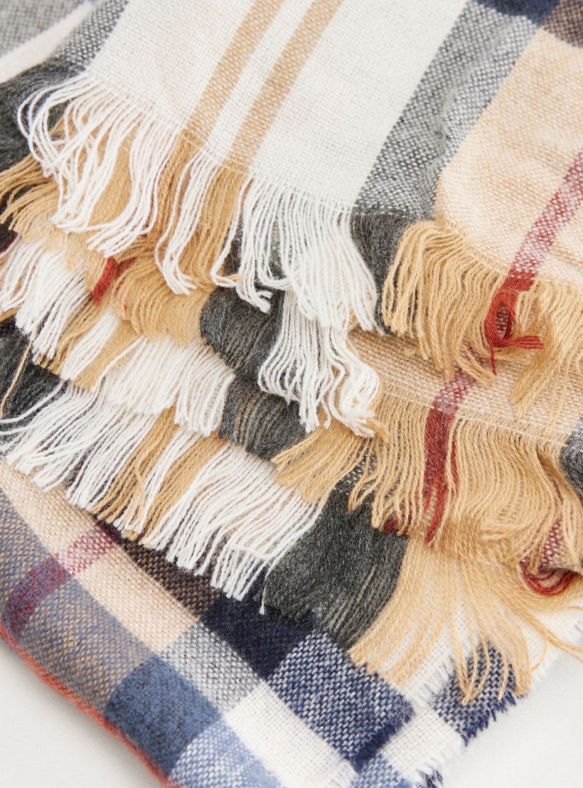Checked Cape with Frayed Detail-women-winterwear-coatsandjackets-jackets-image-4