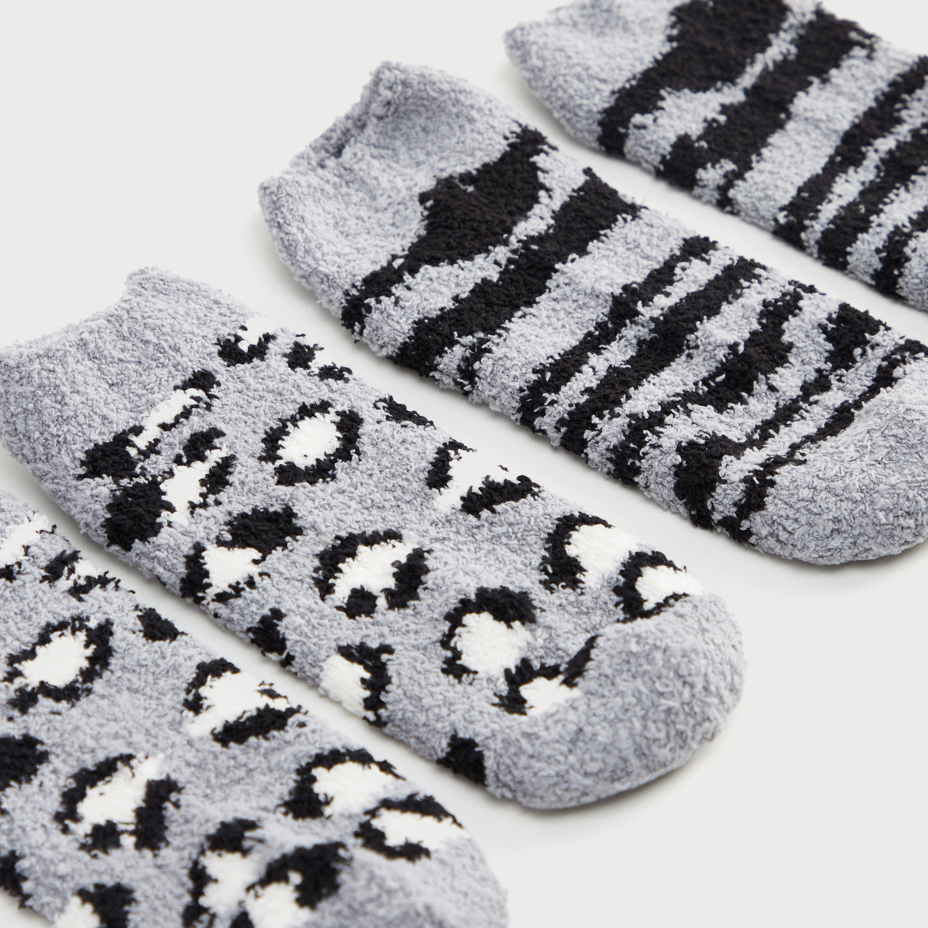 جوارب بطبعات حيوانات -طقم من 2 زوج-women-socksandstockings-image-3