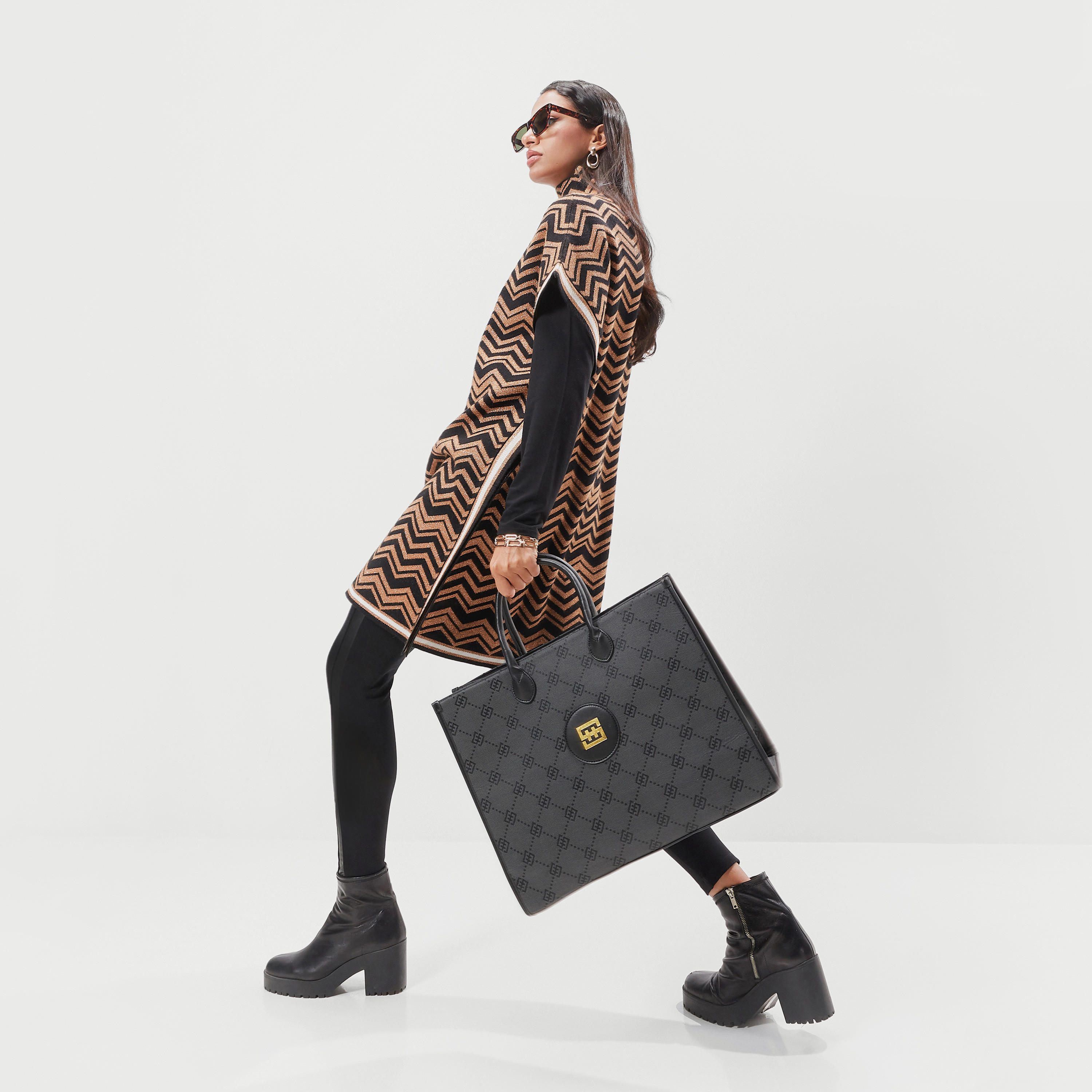 Printed Tote Bag with Detachable Strap and Snap Button Closure-women-bagsandwallets-handbags-image-2