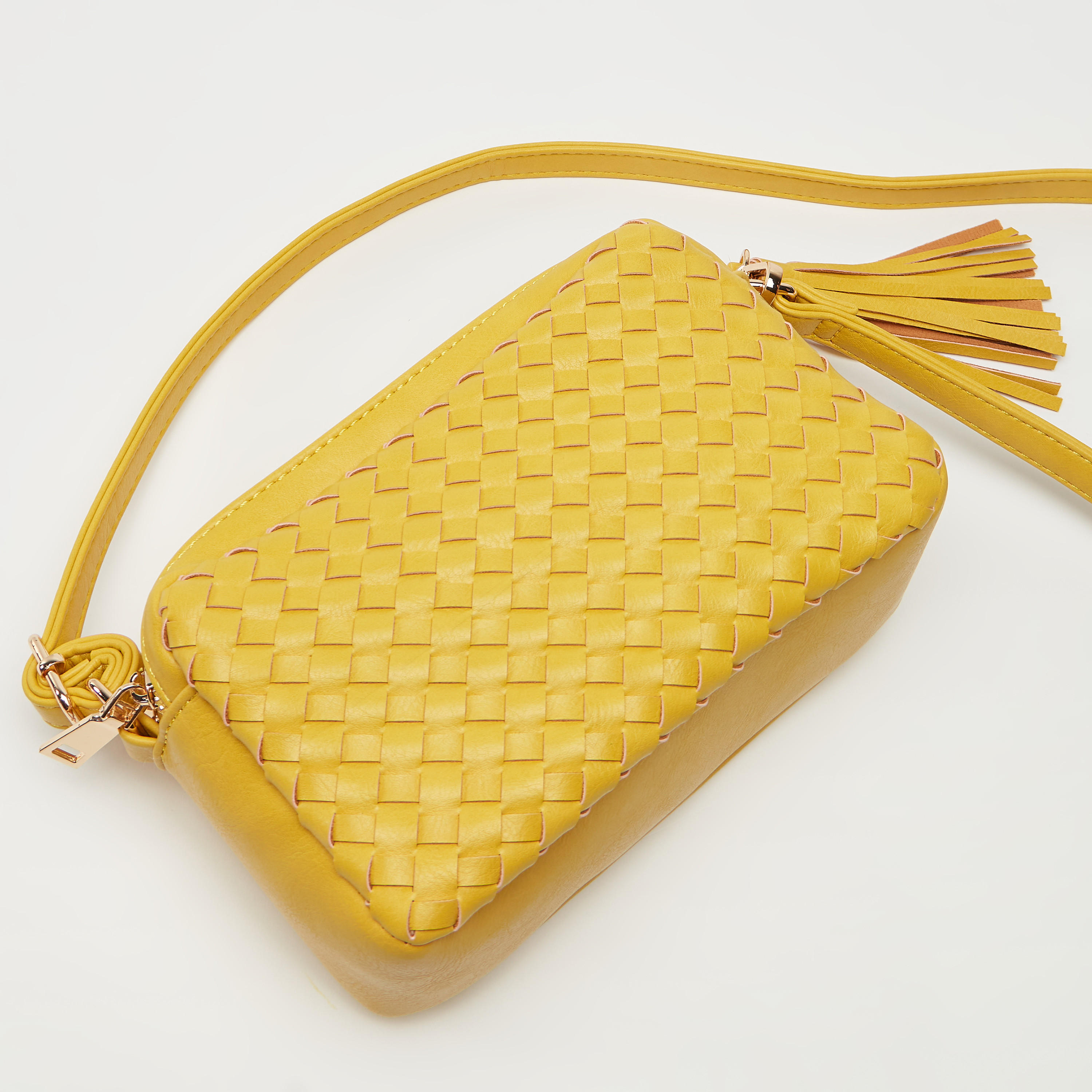 شنطة كروس بودي بارزة الملمس بحزام قابل للتعديل-women-bagsandwallets-handbags-image-4