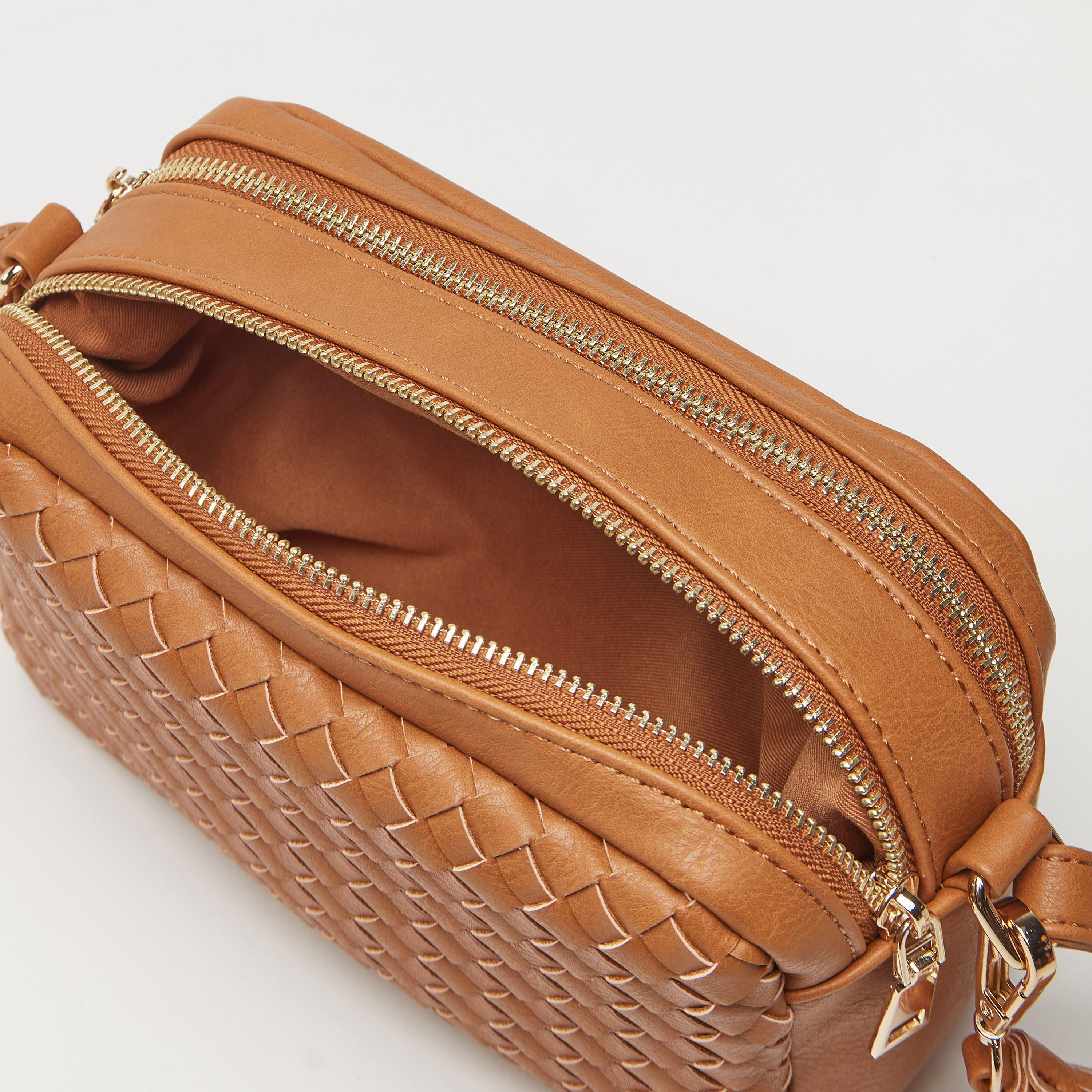 شنطة كروس بودي بارزة الملمس بحزام قابل للتعديل-women-bagsandwallets-handbags-image-11