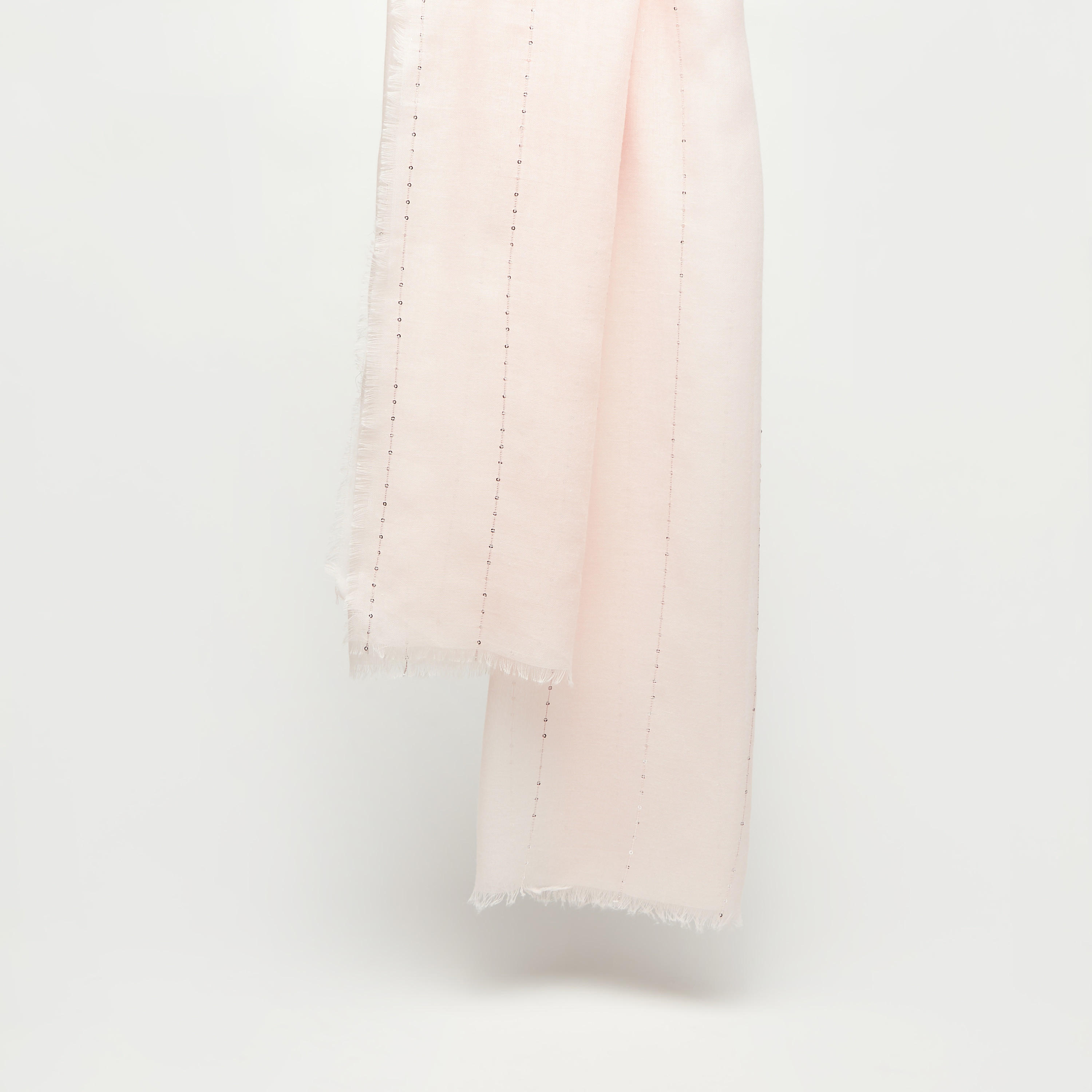 وشاح مزيّن بحواف شراشيب-women-clothingaccessories-scarves-image-3