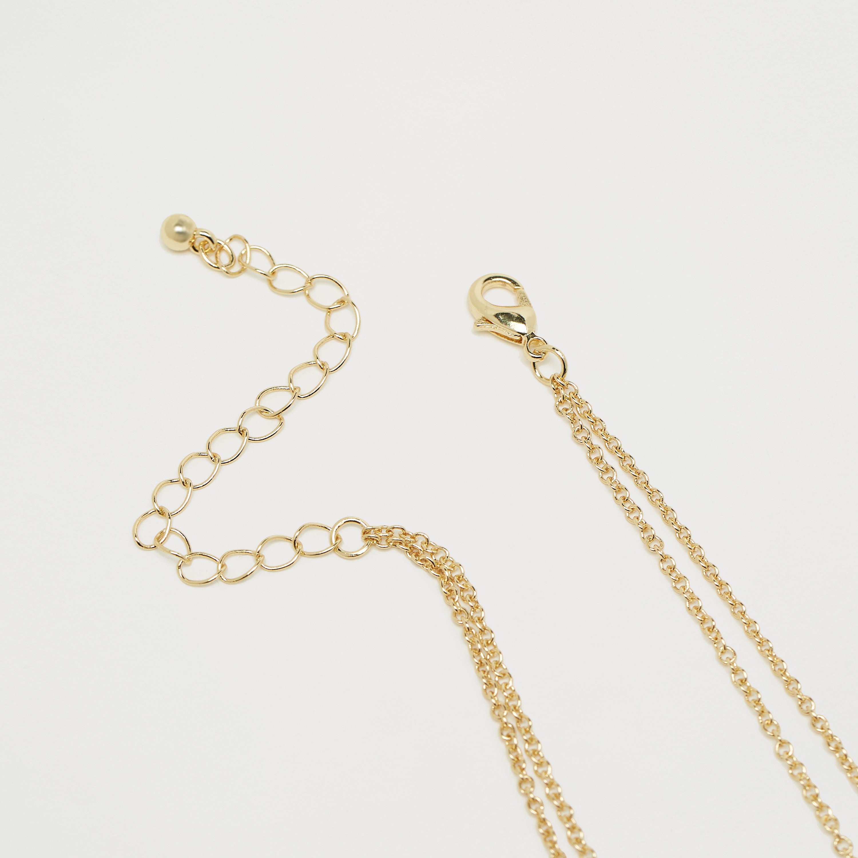 قلادة مطلية بالذهب وشبه ثمينة مزيّنة باللؤلؤ وحلية فراشة وقفل إغلاق-women-watchesandjewellery-jewellery-necklacesandpendants-image-3