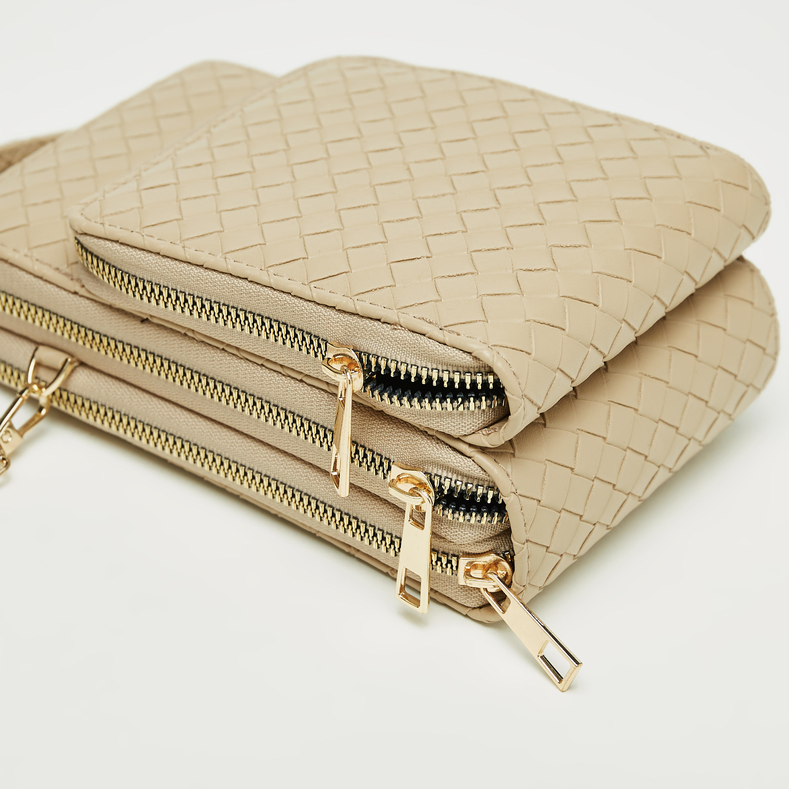 شنطة كروس بودي منسوجة بارزة الملمس بسحاب إغلاق-women-bagsandwallets-handbags-image-3