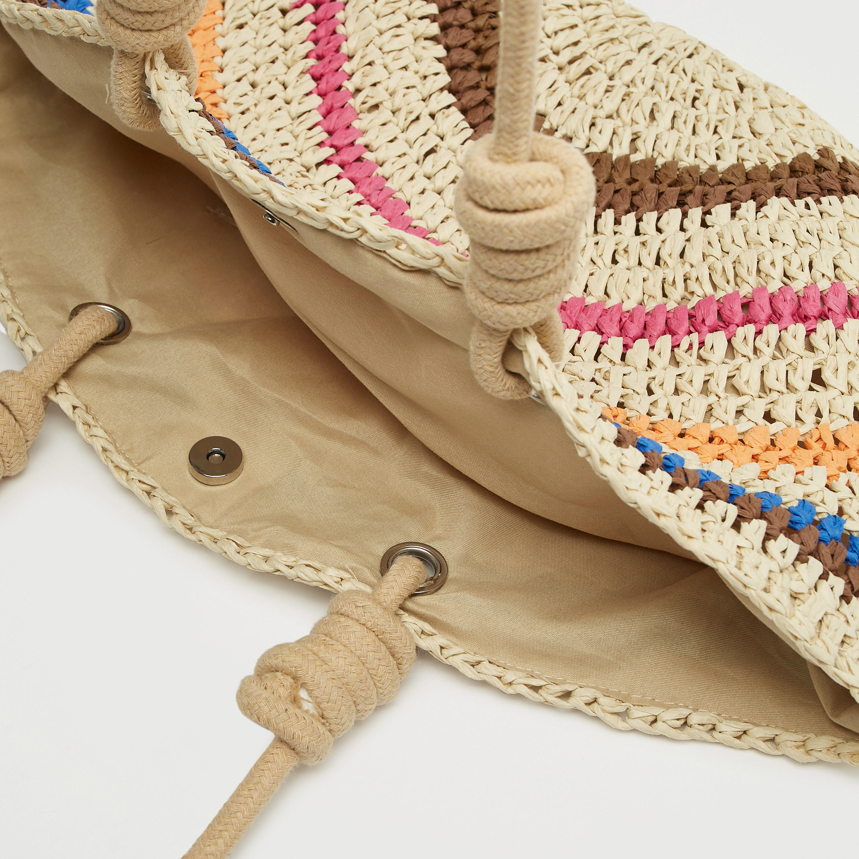 شنطة توتي بتفاصيل كروشيه ومقبض مزدوج وزر إغلاق-women-bagsandwallets-handbags-image-3
