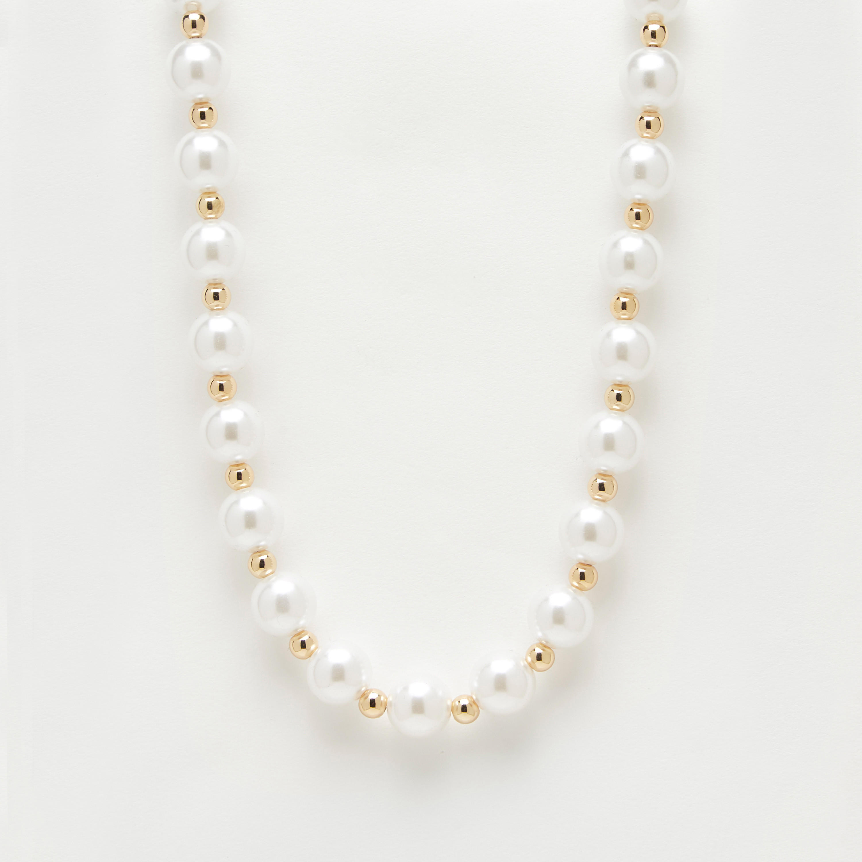 قلادة مزيّنة بالخرز بمشبك إغلاق-women-watchesandjewellery-jewellery-necklacesandpendants-image-1