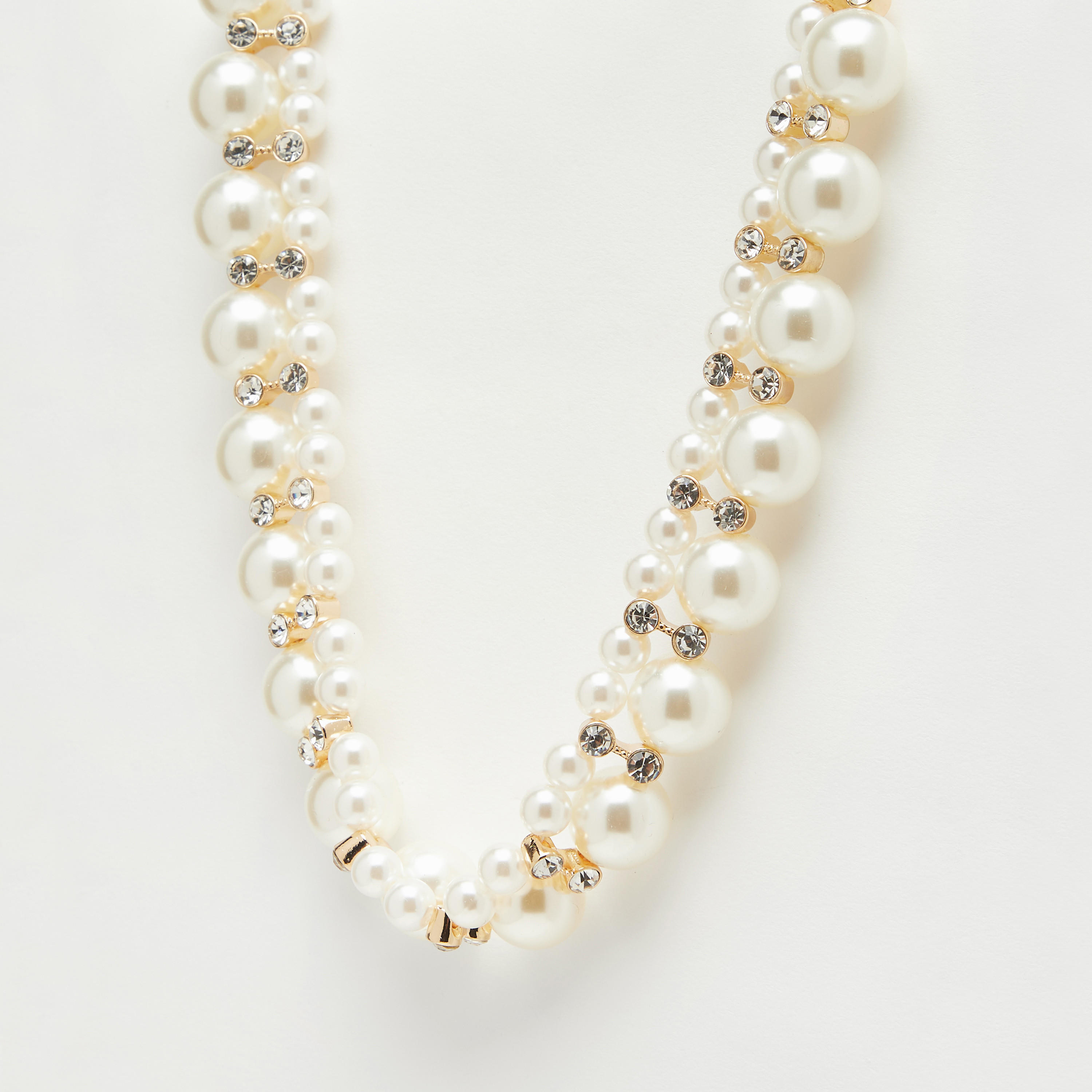 قلادة تشوكر متعددة الطبقات مزيّنة باللؤلؤ بمشبك إغلاق-women-watchesandjewellery-jewellery-necklacesandpendants-image-3