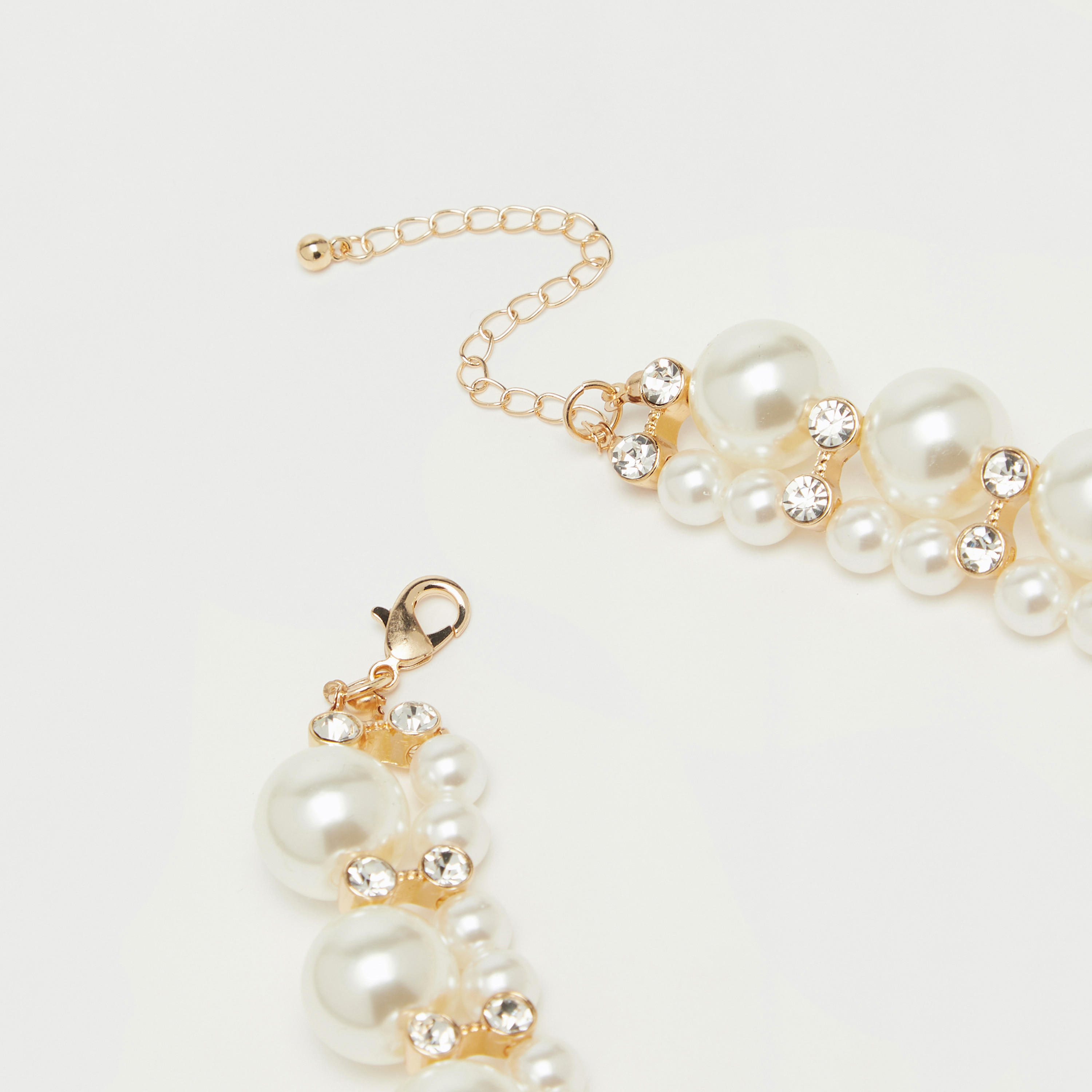 قلادة تشوكر متعددة الطبقات مزيّنة باللؤلؤ بمشبك إغلاق-women-watchesandjewellery-jewellery-necklacesandpendants-image-4