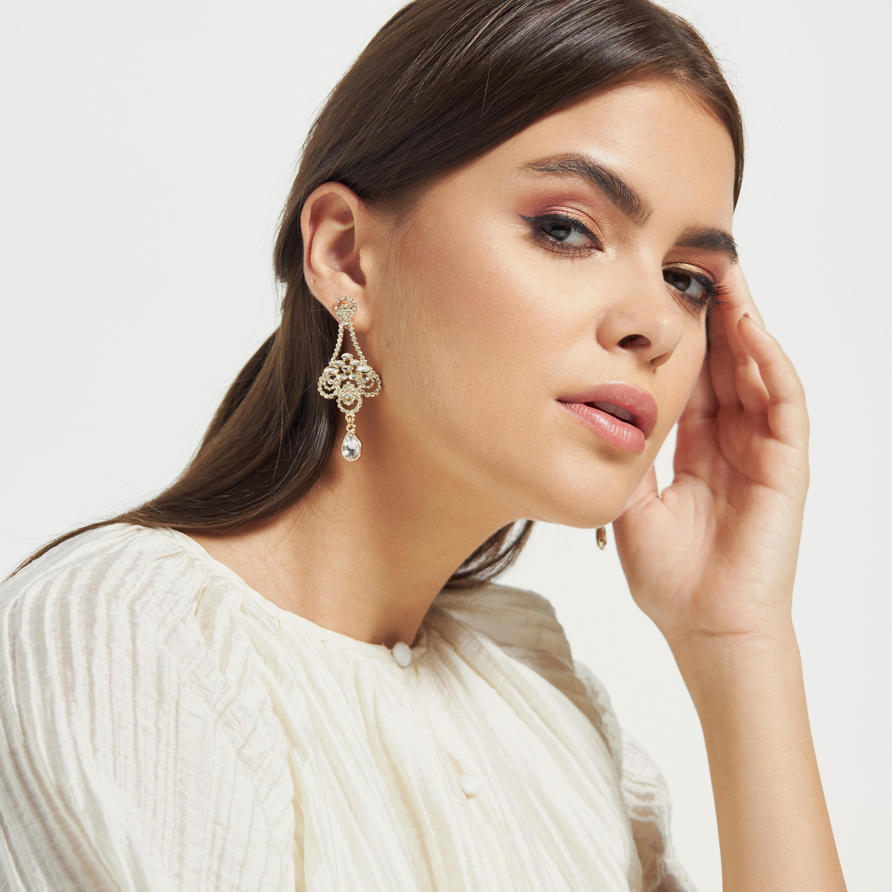 أقراط مزيّنة بمكبس إغلاق خلفي-women-watchesandjewellery-jewellery-earrings-image-2