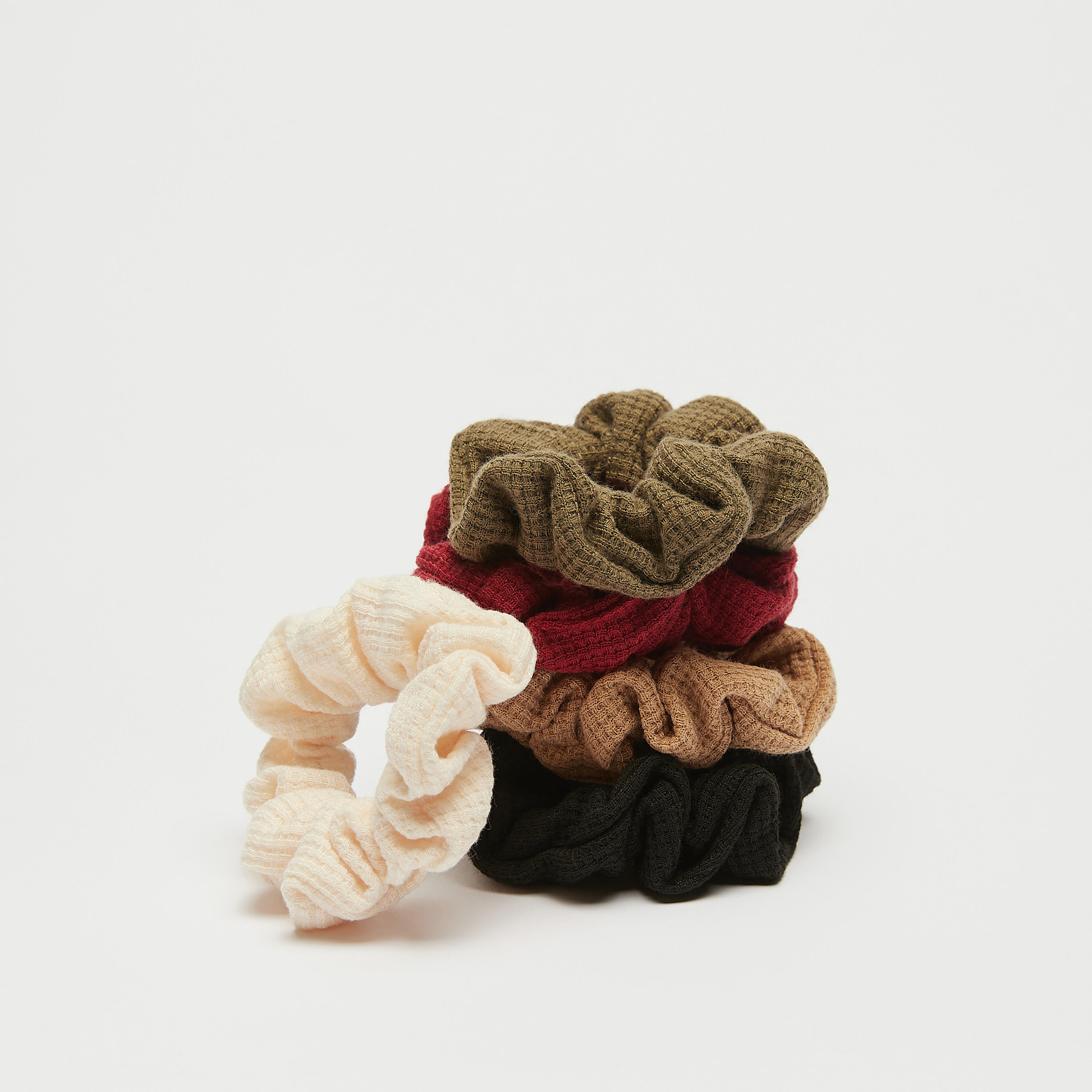 سكرانشي شعر من جلوو - طقم 5 قطع-women-hairaccessories-scrunchies-image-1