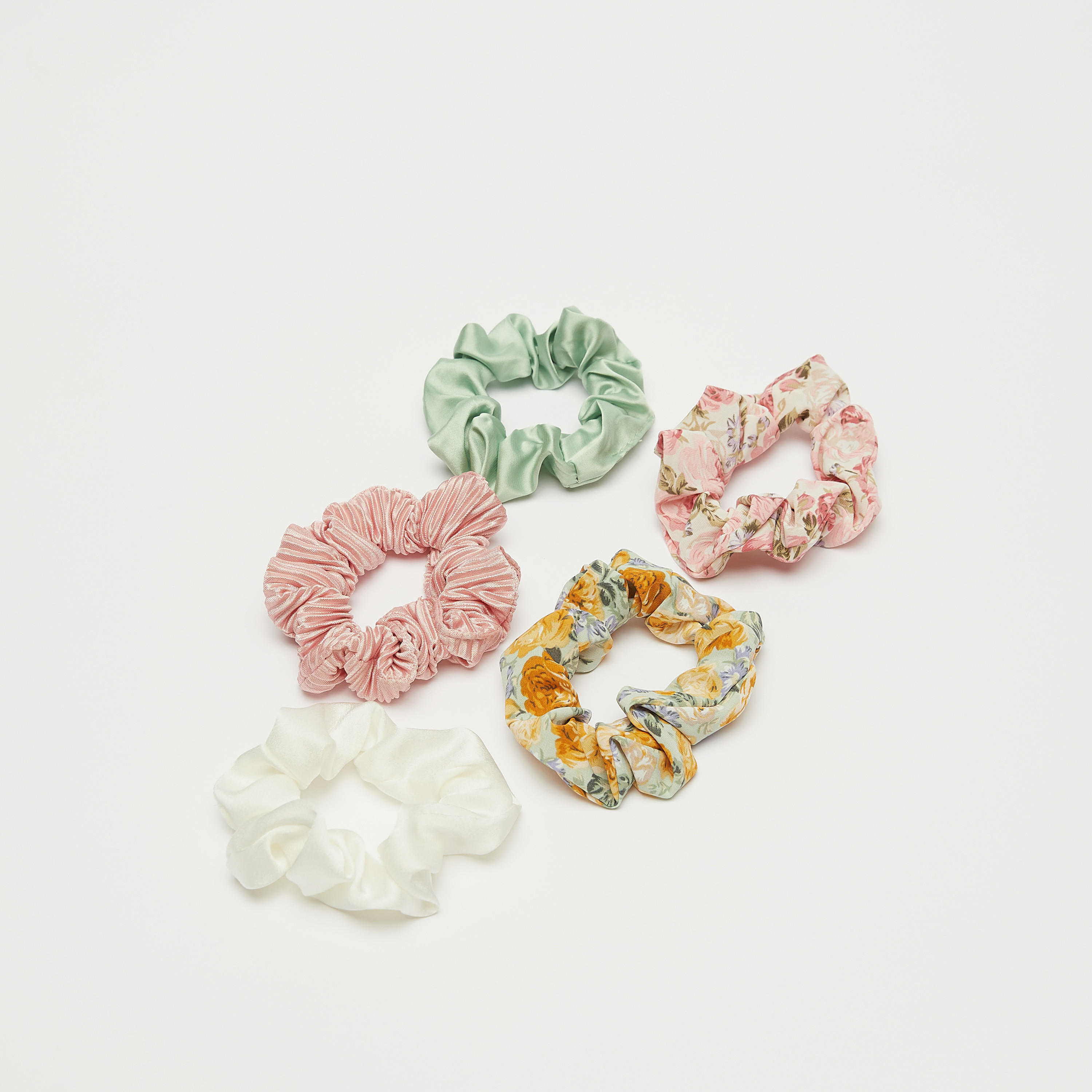 سكرانشي شعر من جلوو - طقم 5 قطع متنوّعة-women-hairaccessories-image-2