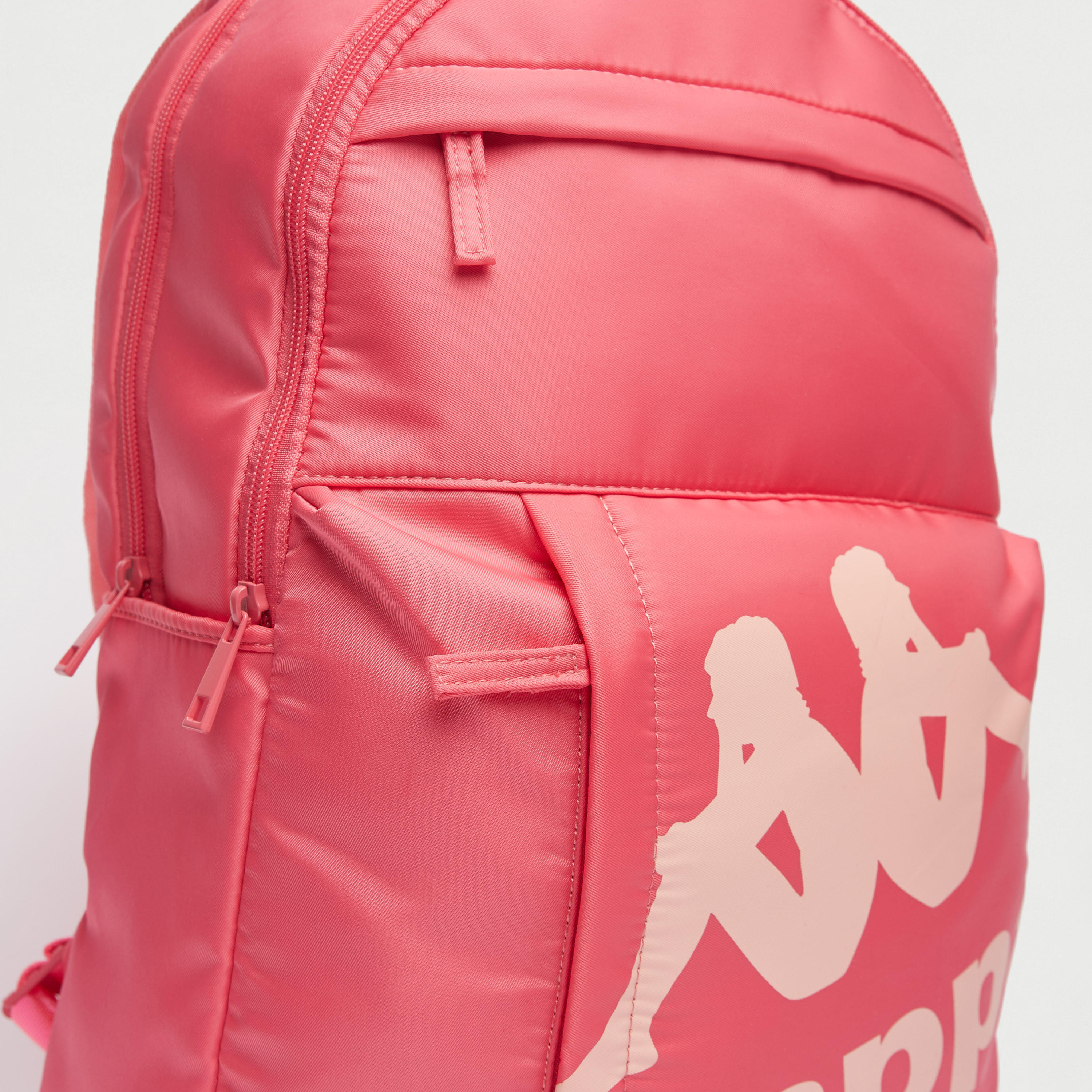 شنطة ظهر بطبعات شعار وحمّالات كتف قابلة للتعديل من كابا-women-clothing-sportswearandactivewear-accessories-image-2