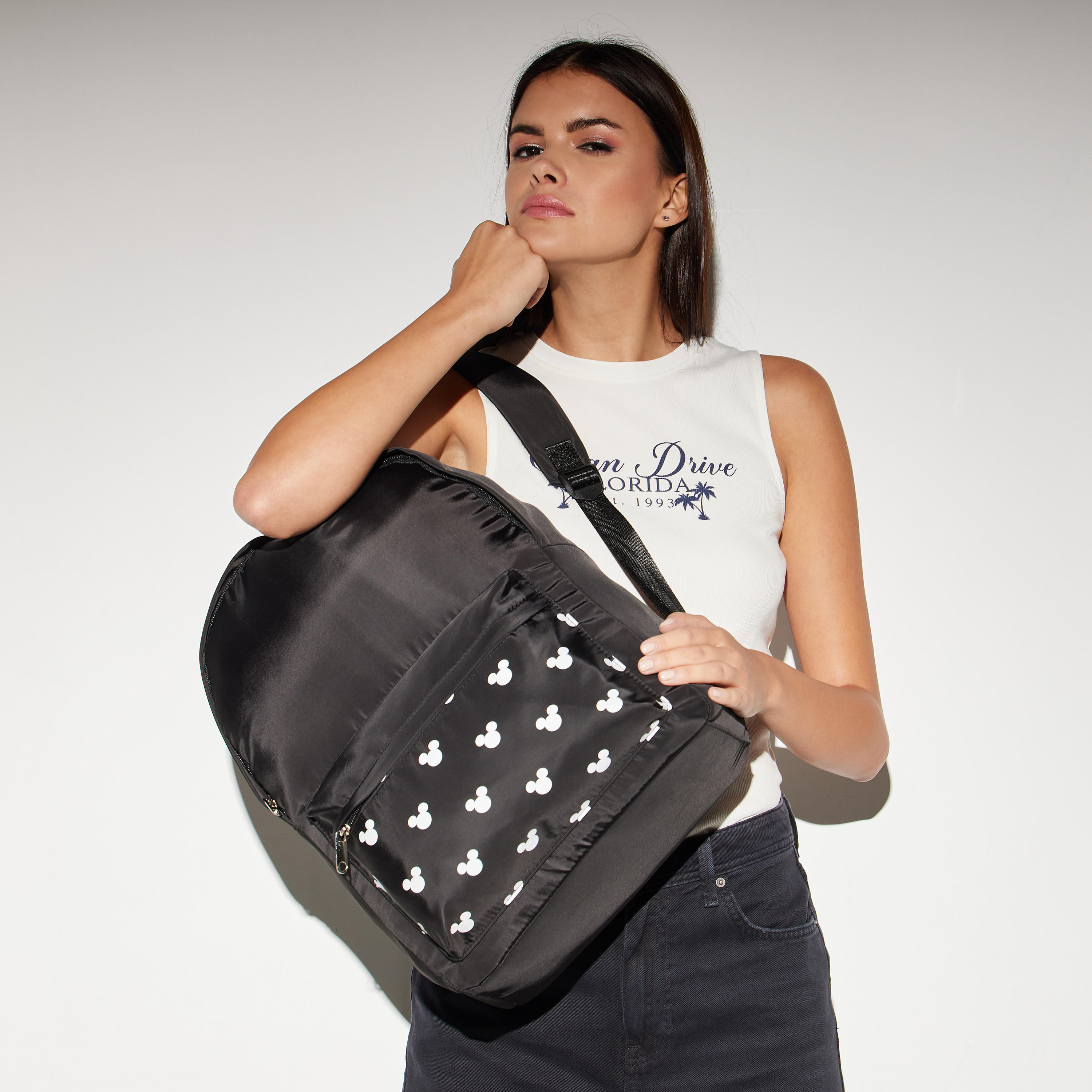 شنطة ظهر بحمّالات كتف قابلة للتعديل وطبعات ميكي ماوس-men-bags-image-2